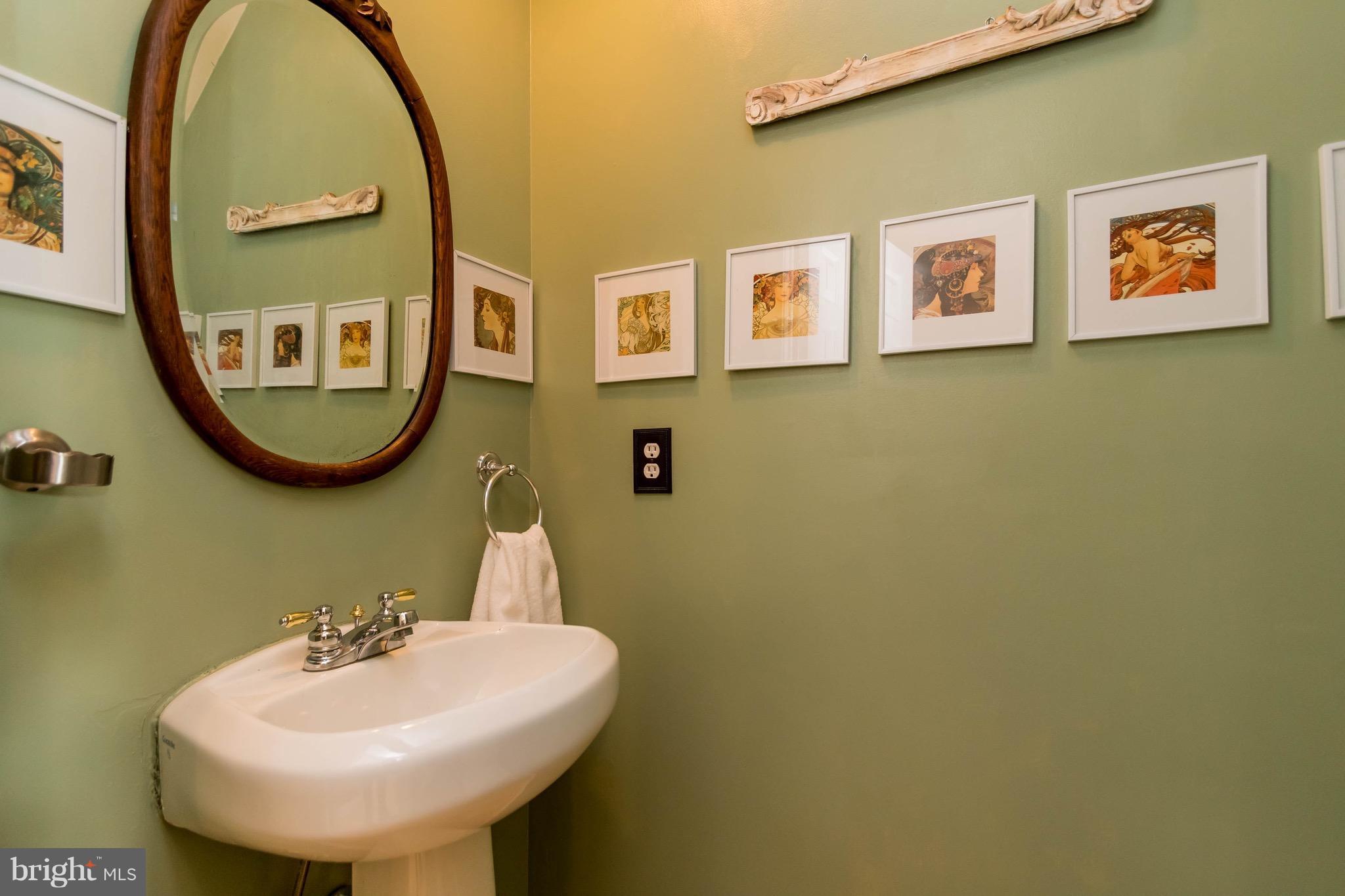 SOUTH RIDING - Residential