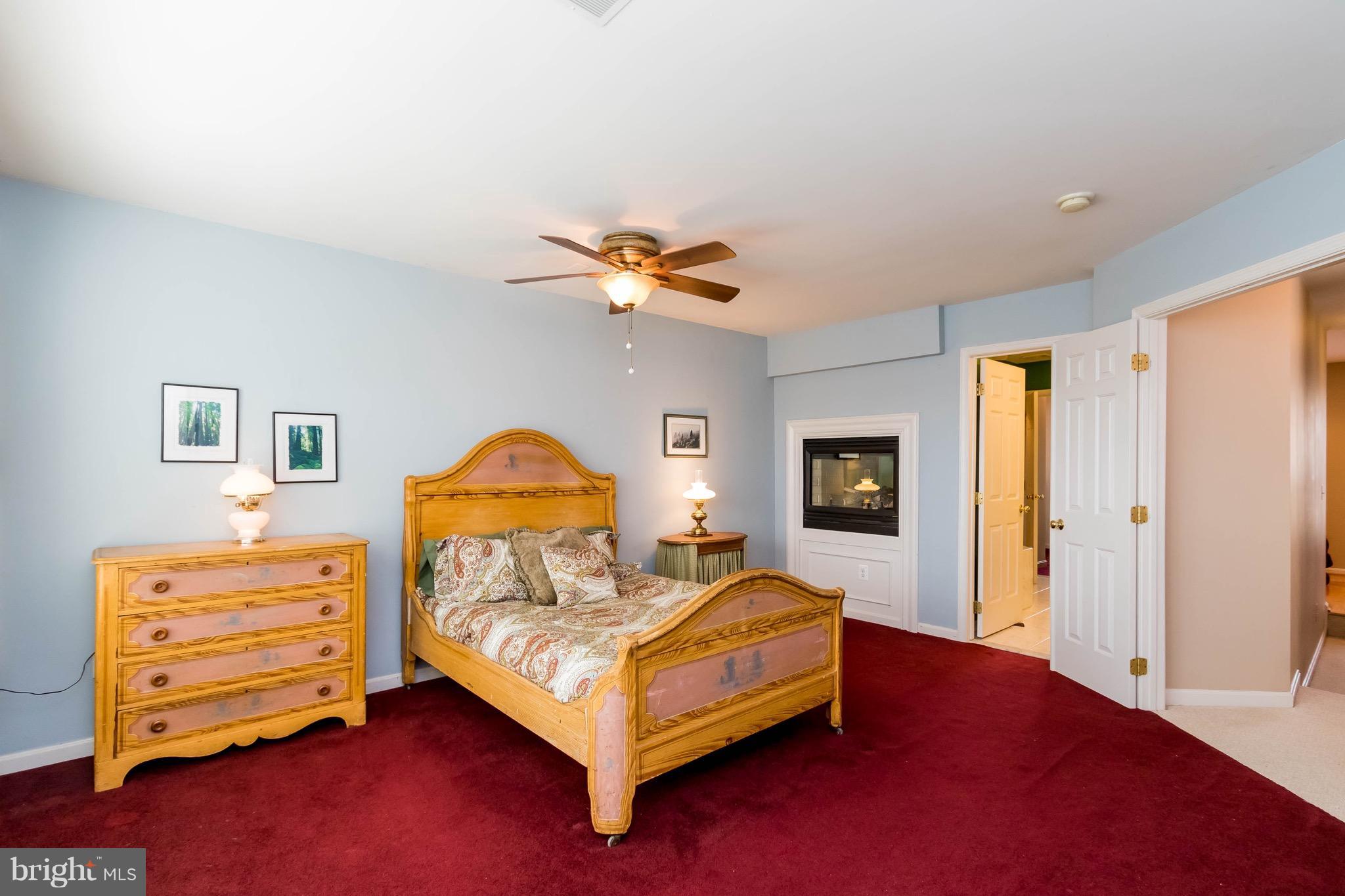 SOUTH RIDING - Residential