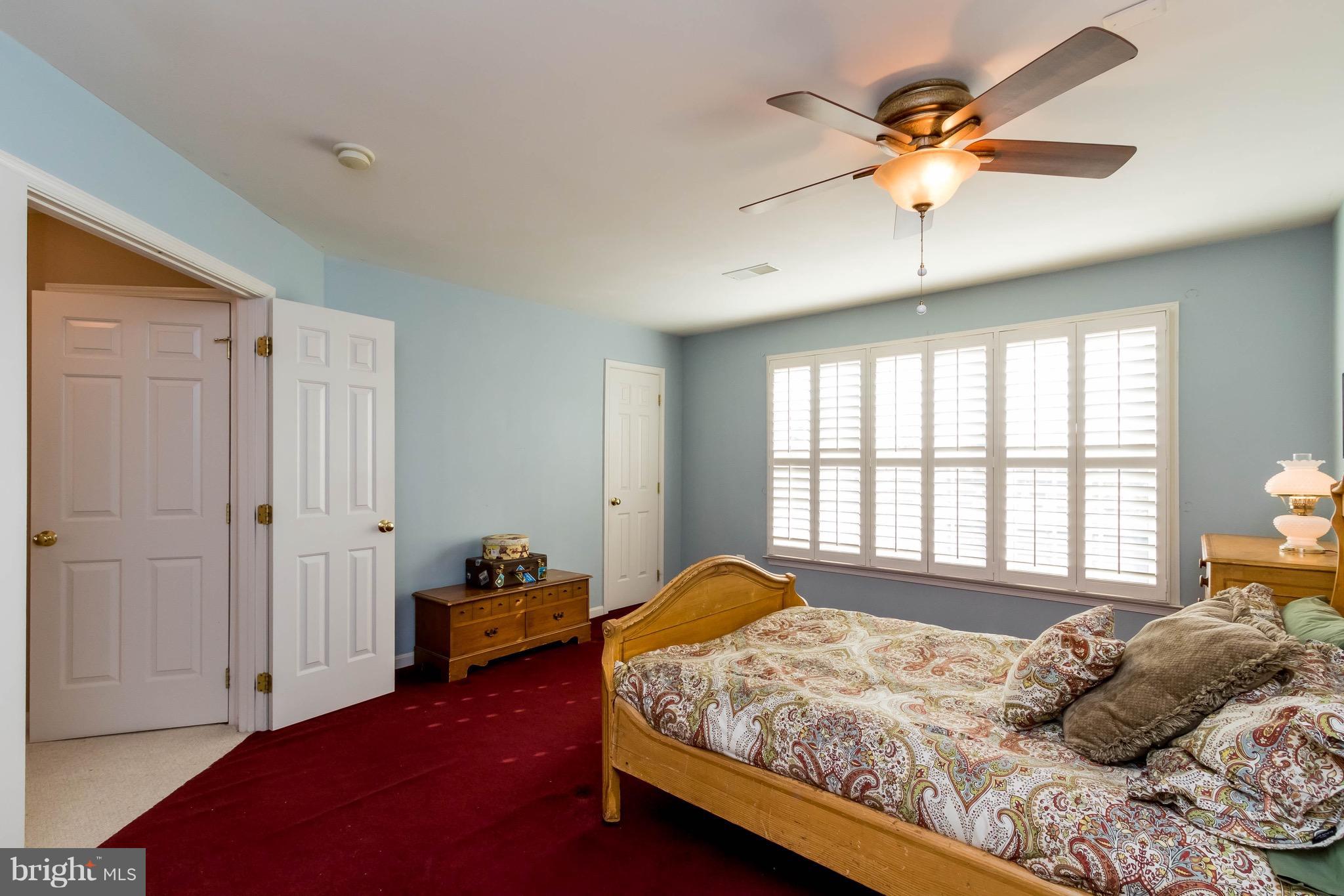 SOUTH RIDING - Residential