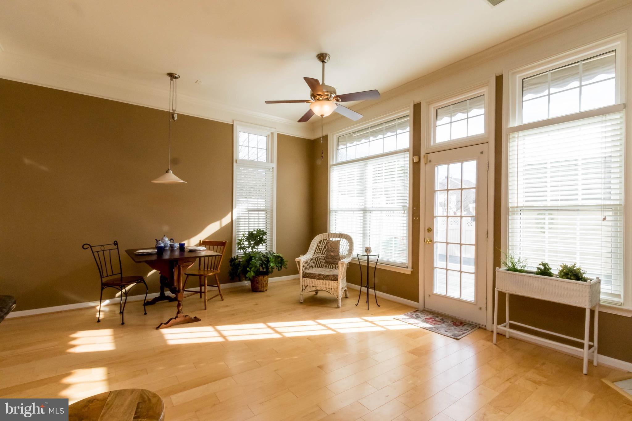 SOUTH RIDING - Residential