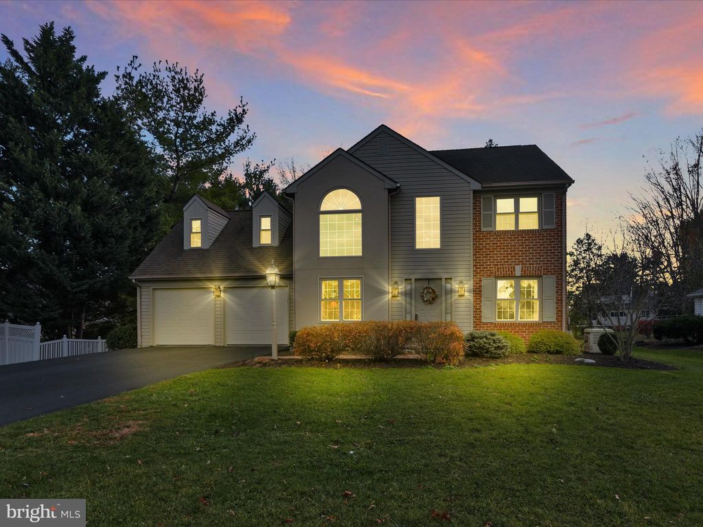 Photo of 144 Park Place, Landisville, PA 17538 (MLS # PALA2060274)