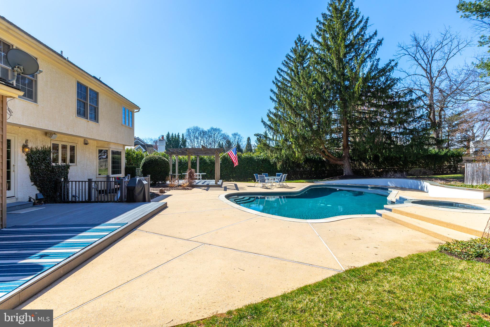 ROCK CREEK - Residential