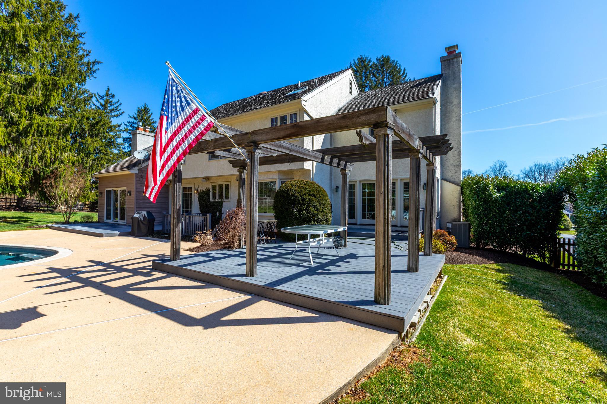 ROCK CREEK - Residential