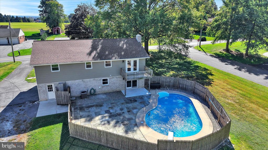 Photo of 34 Fairland Road, MANHEIM, PA 17545 (MLS # PALA2077932)