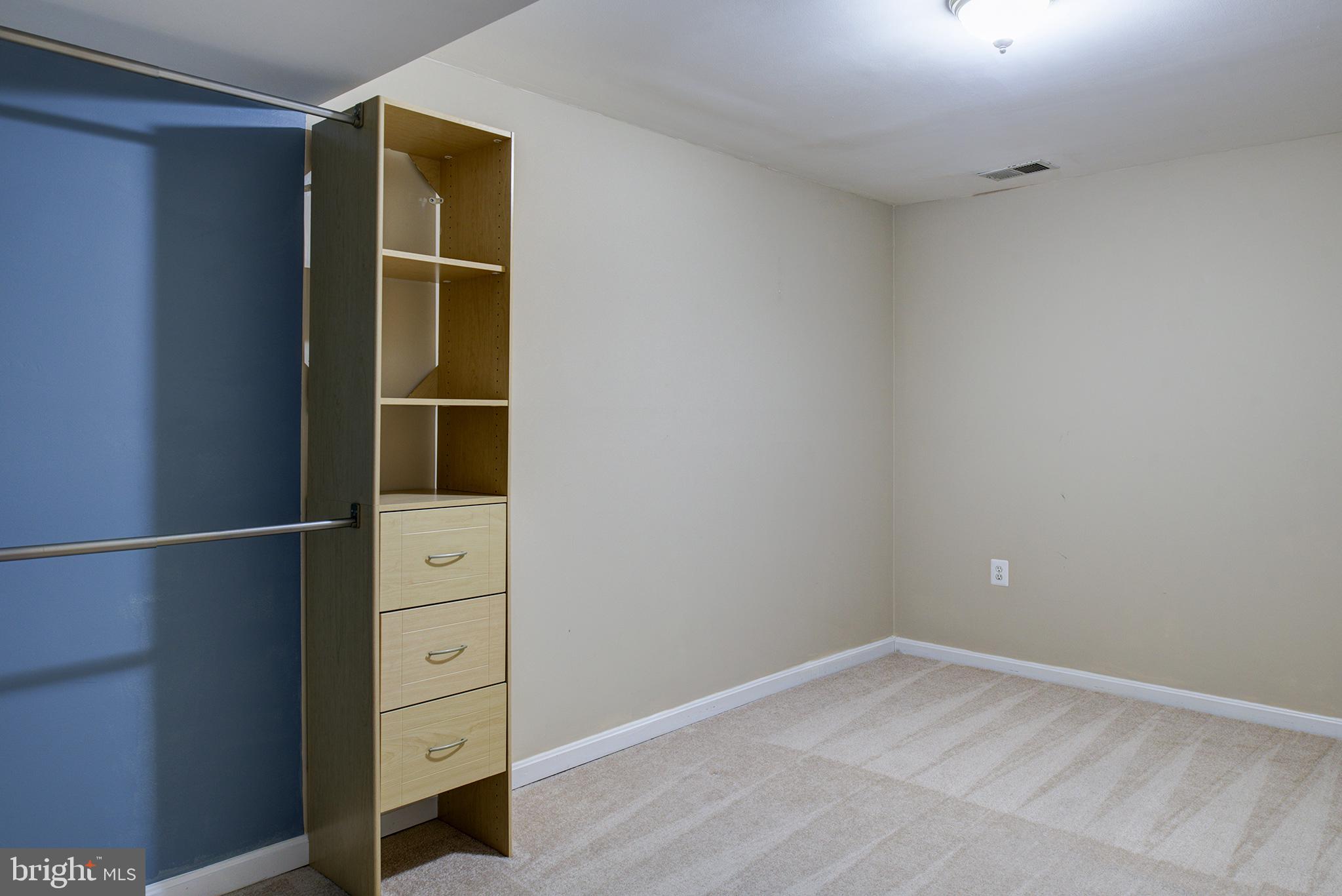 POTOMAC STATION - Residential