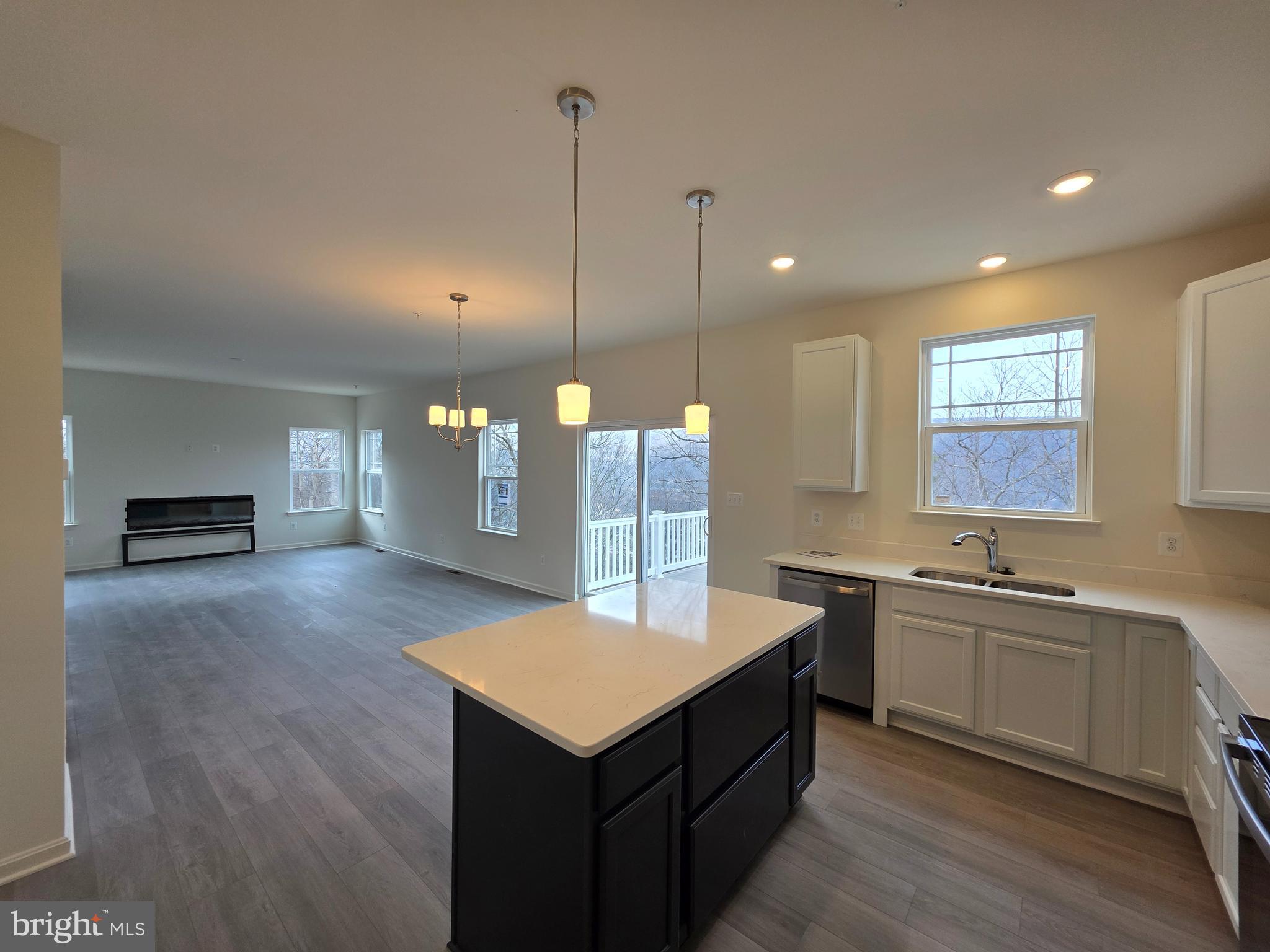 SUNSET VIEW - Residential