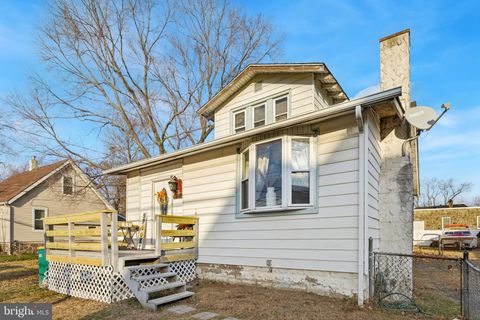 Photo of 405 Cedar Avenue, CROYDON, PA 19021 (MLS # PABU2109770)