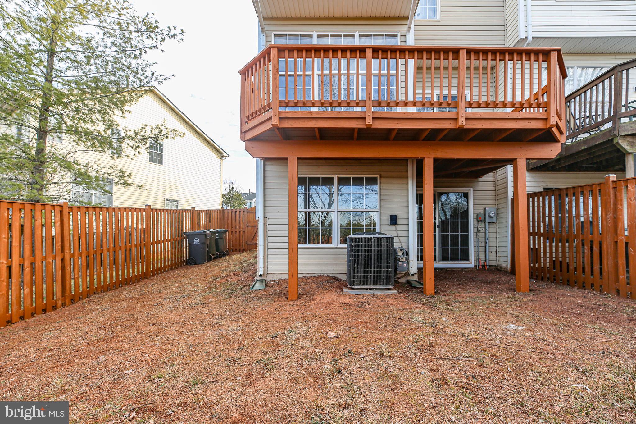 WELLINGTON/CLOVERHILL - Residential