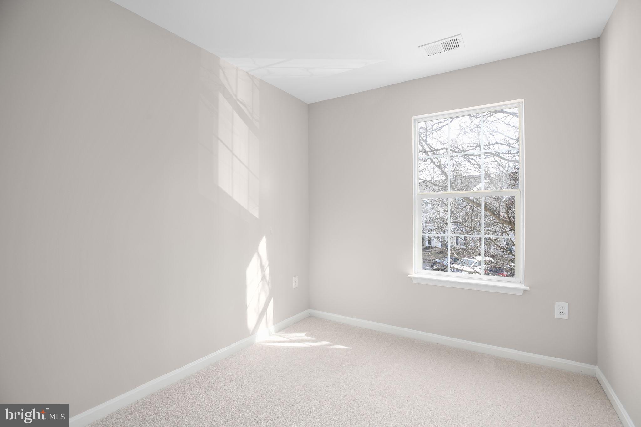 WELLINGTON/CLOVERHILL - Residential