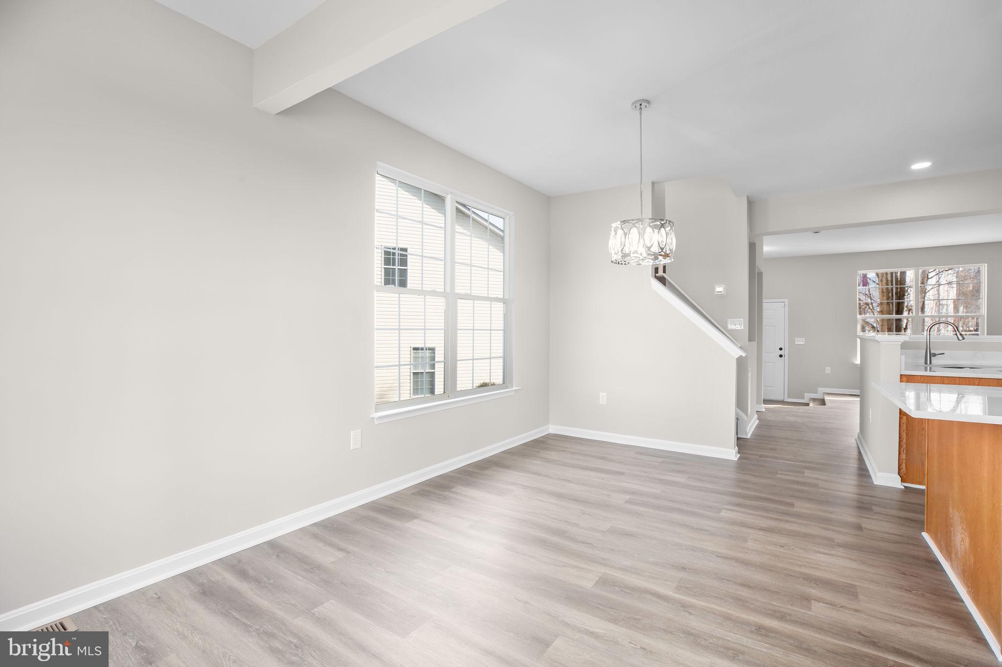 WELLINGTON/CLOVERHILL - Residential