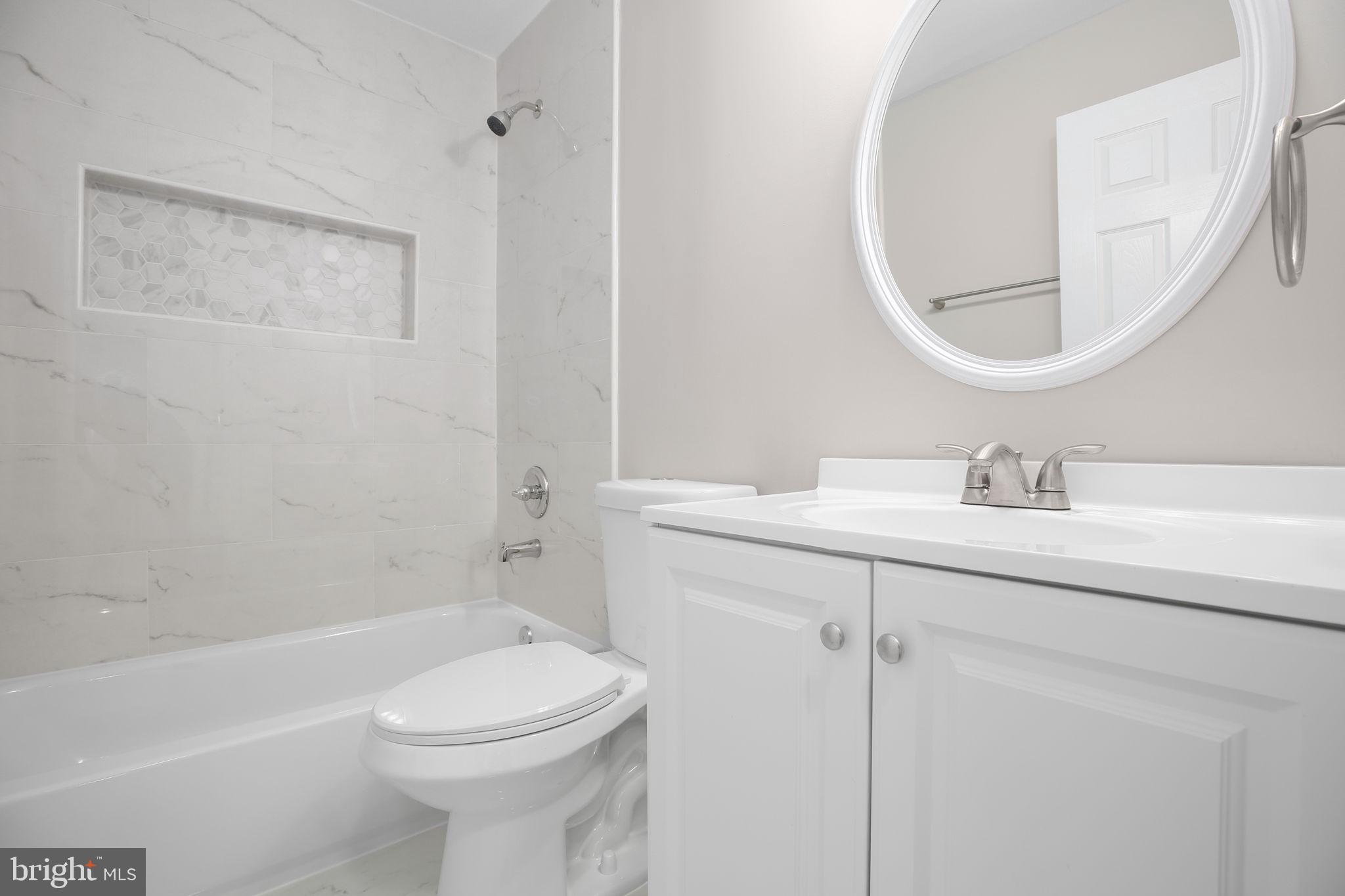 WELLINGTON/CLOVERHILL - Residential