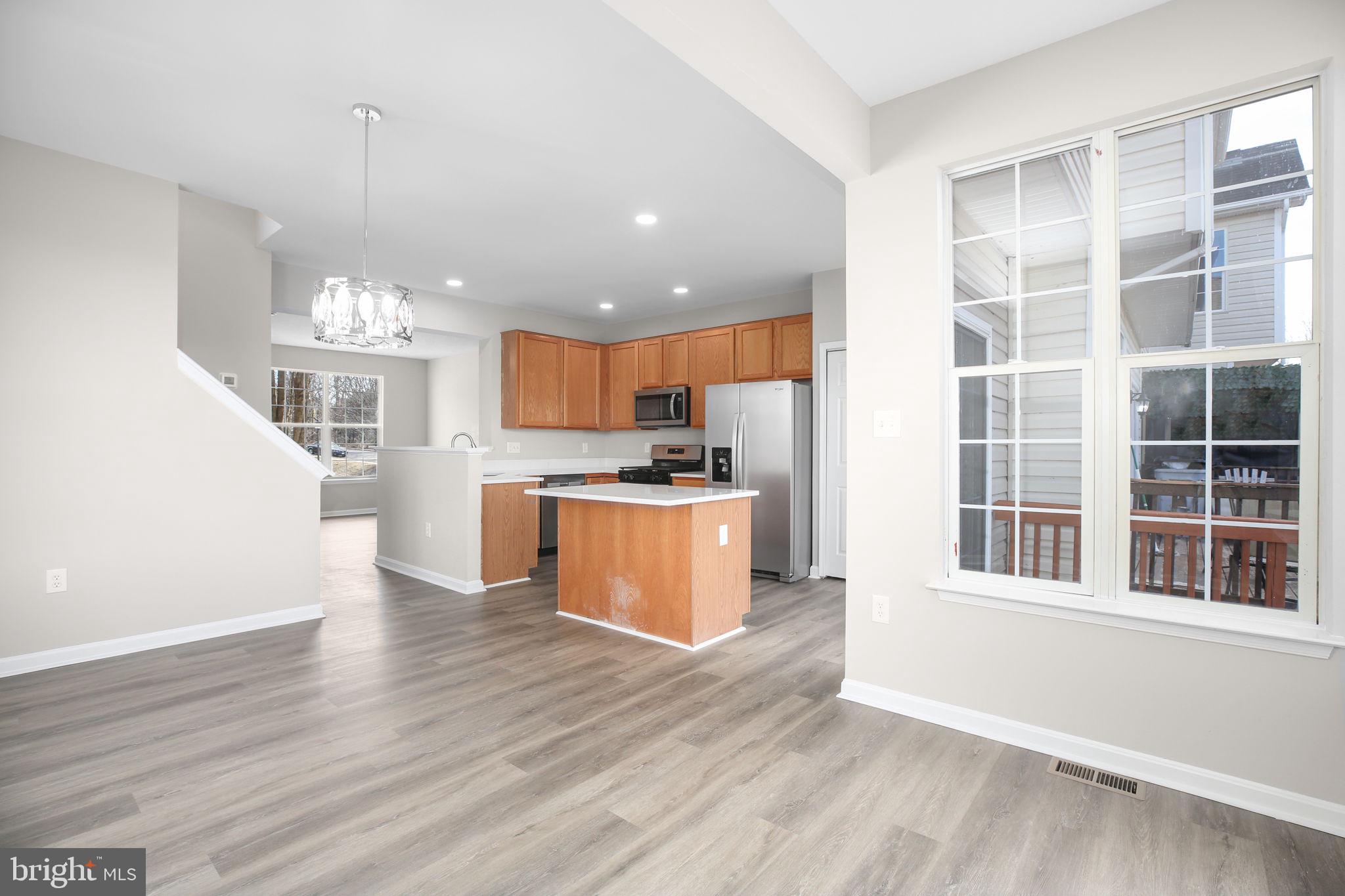 WELLINGTON/CLOVERHILL - Residential