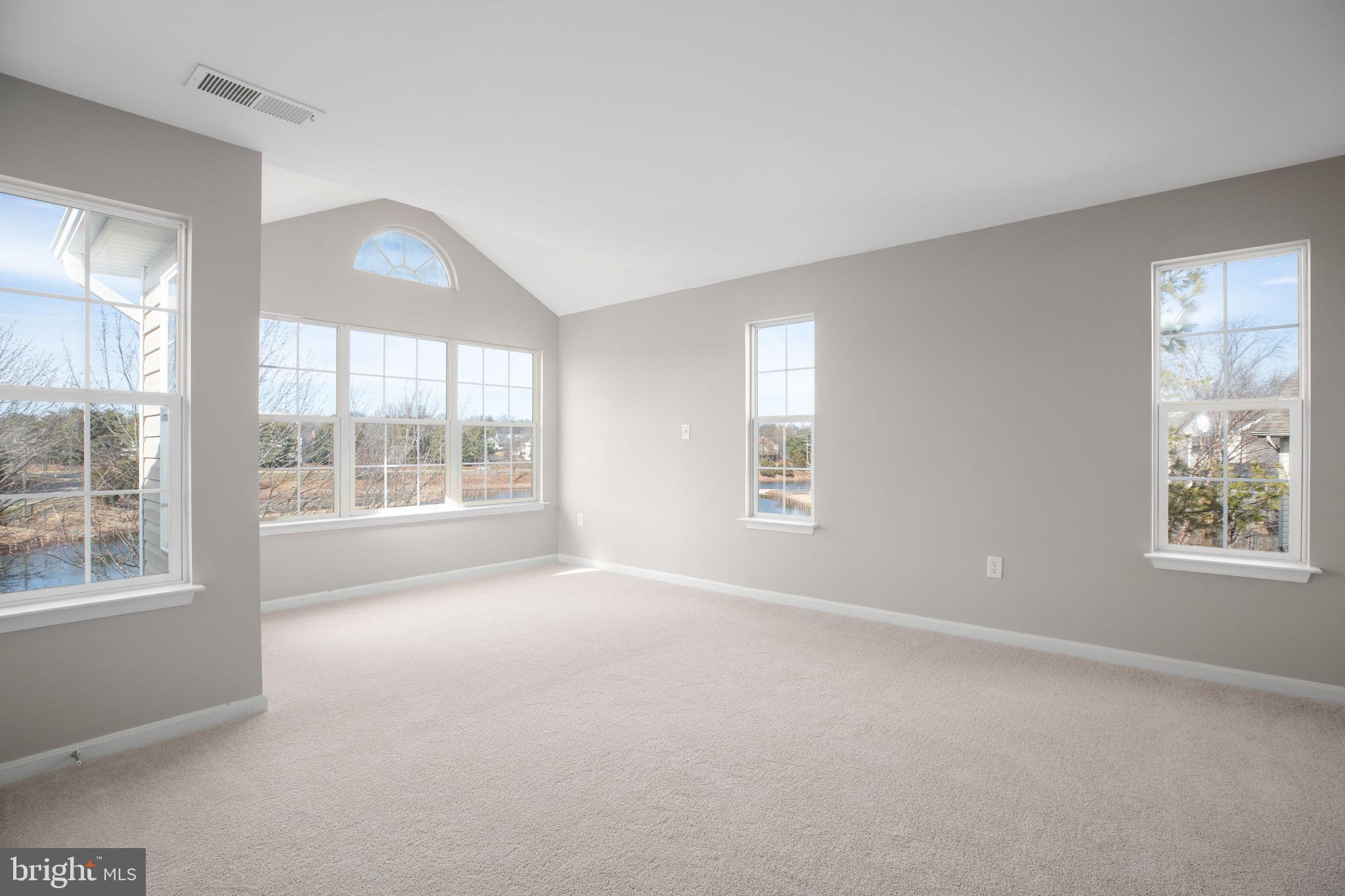 WELLINGTON/CLOVERHILL - Residential