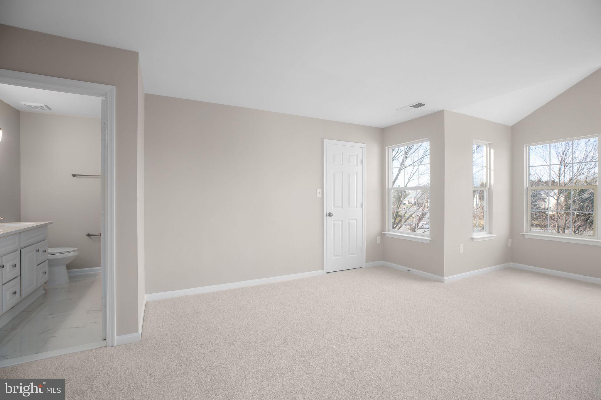 WELLINGTON/CLOVERHILL - Residential