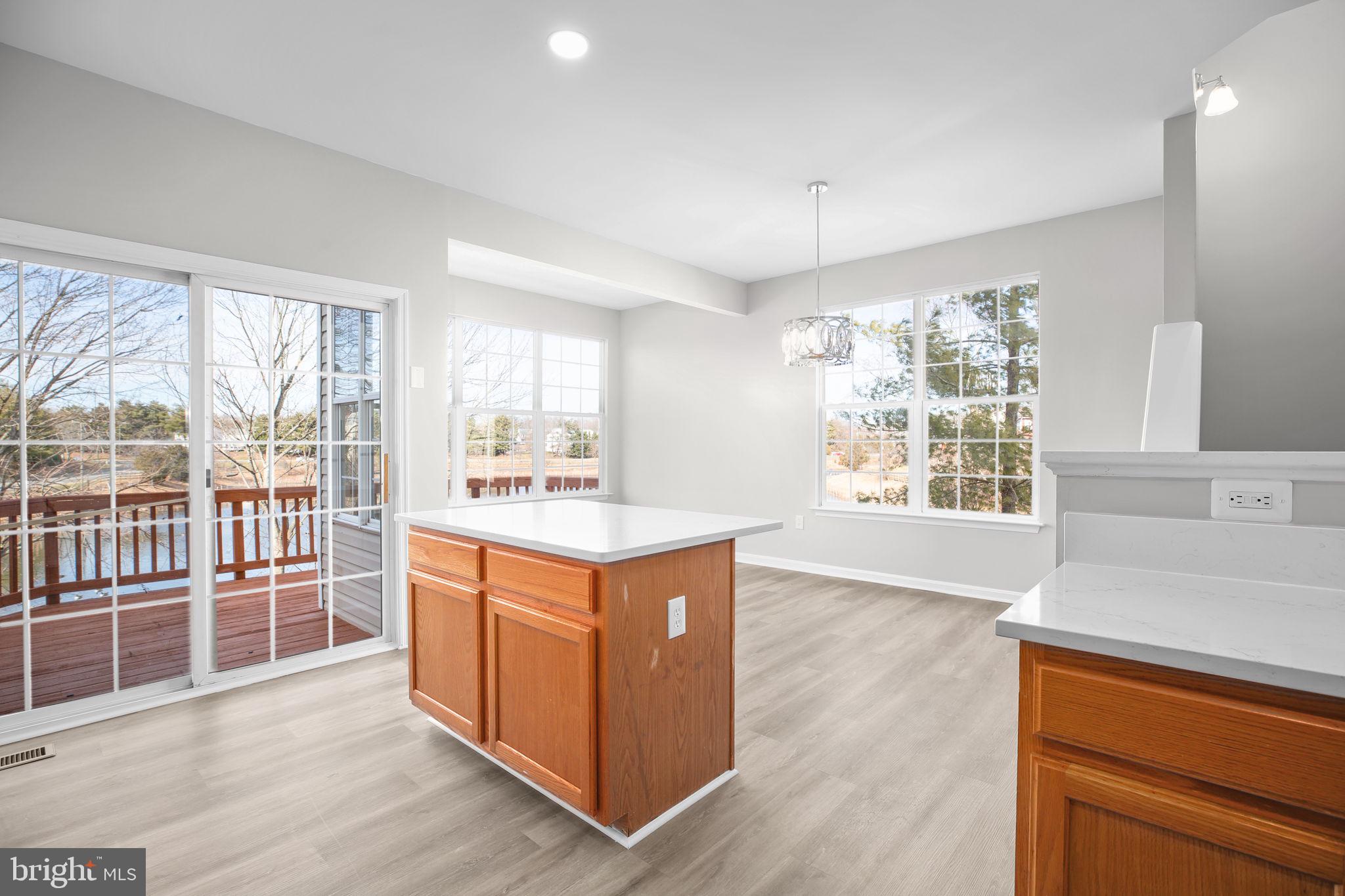 WELLINGTON/CLOVERHILL - Residential