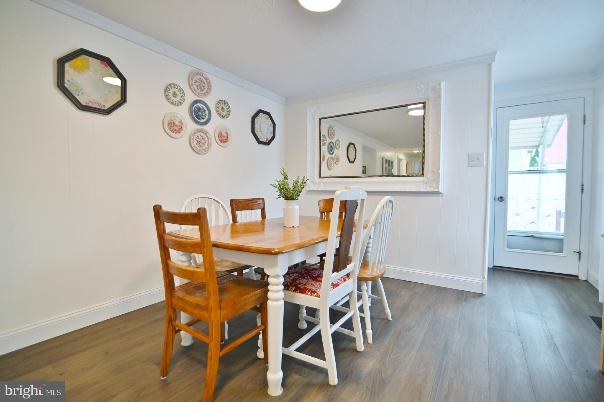 LONG MEADOWS - Residential