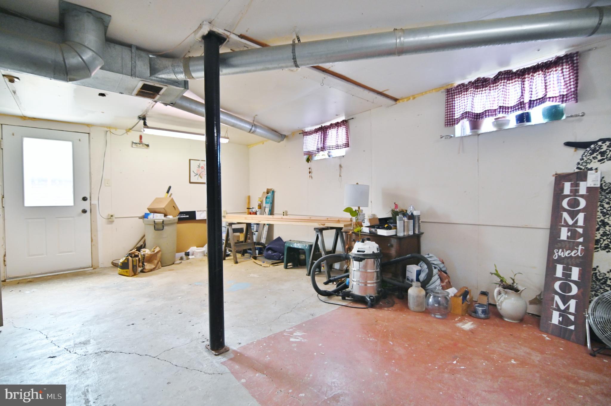 LONG MEADOWS - Residential