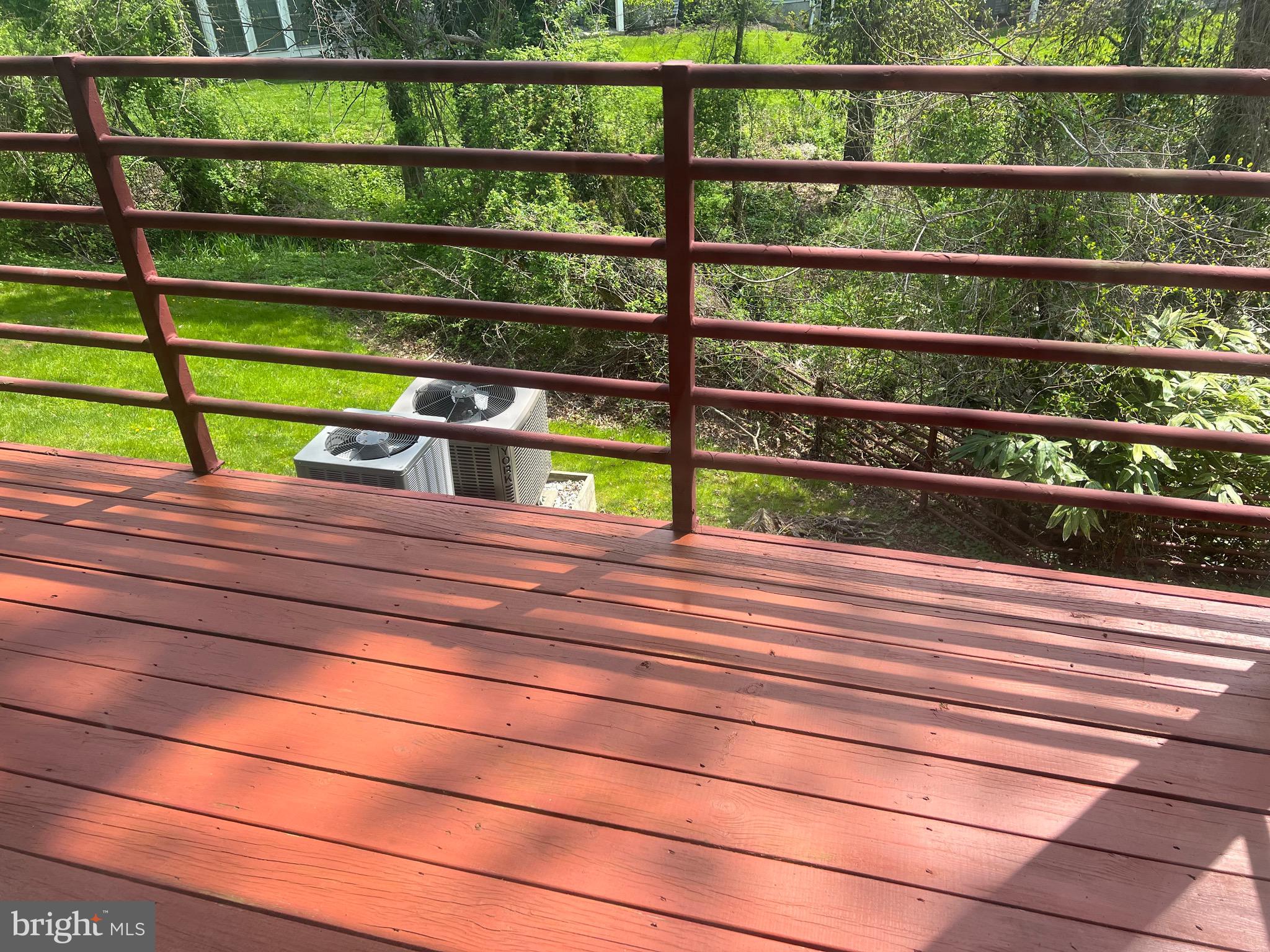 BEDFORD COMMONS - Residential Lease