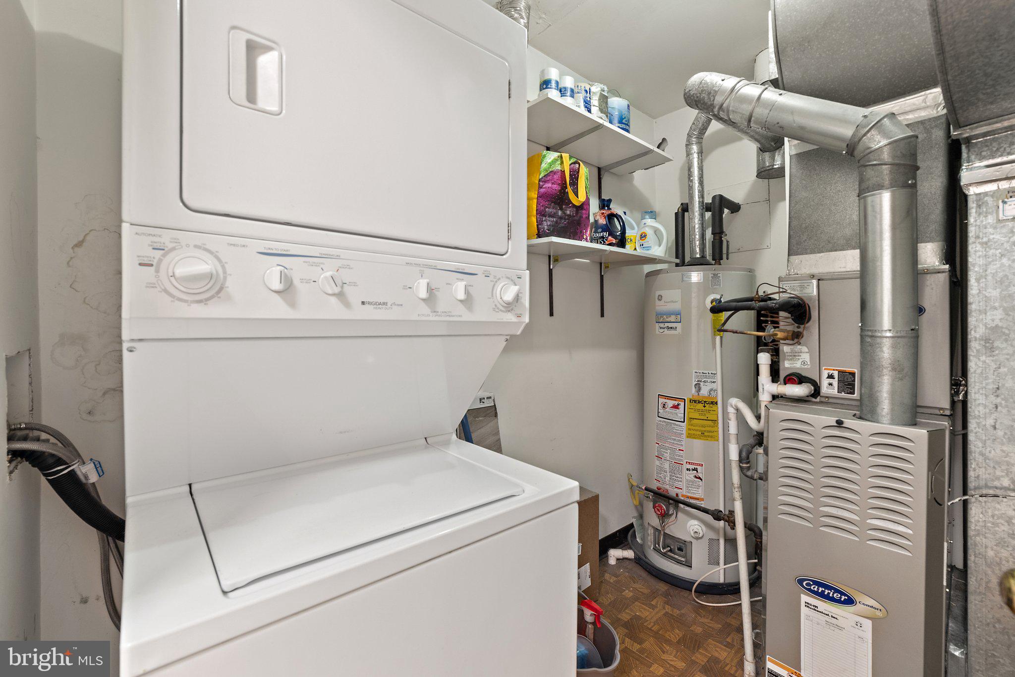 GLEN HOLLOW - Residential Lease