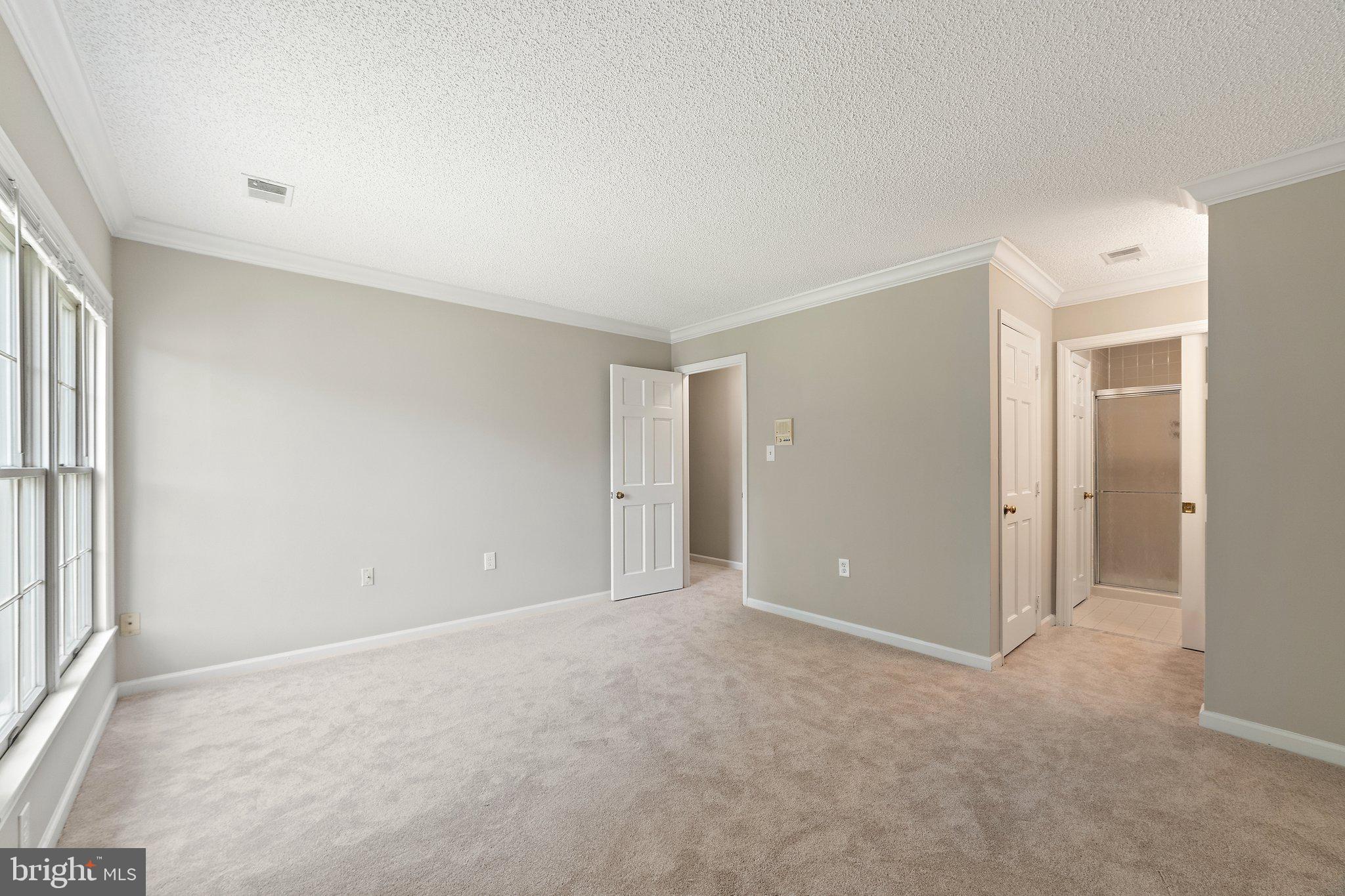 GLEN HOLLOW - Residential Lease