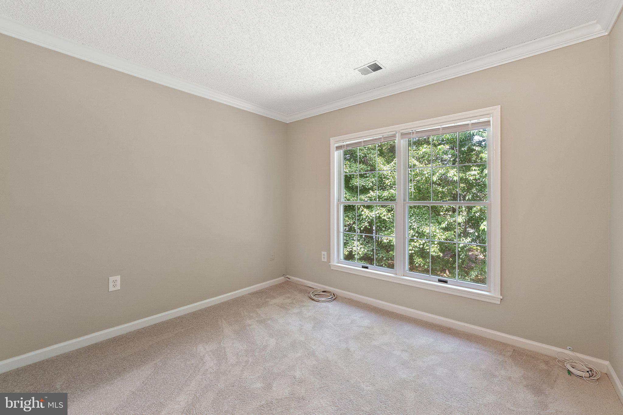 GLEN HOLLOW - Residential Lease