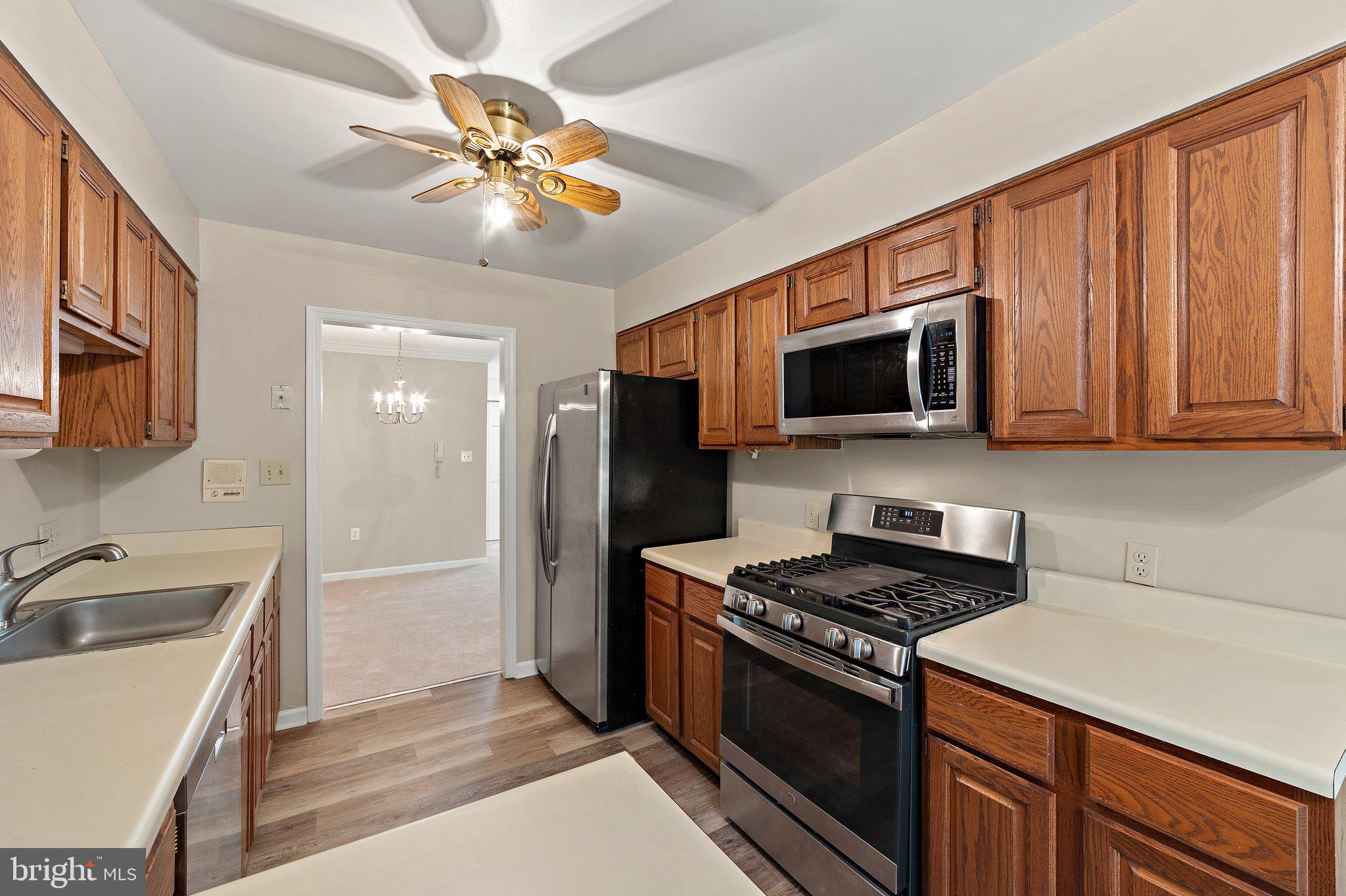 GLEN HOLLOW - Residential Lease