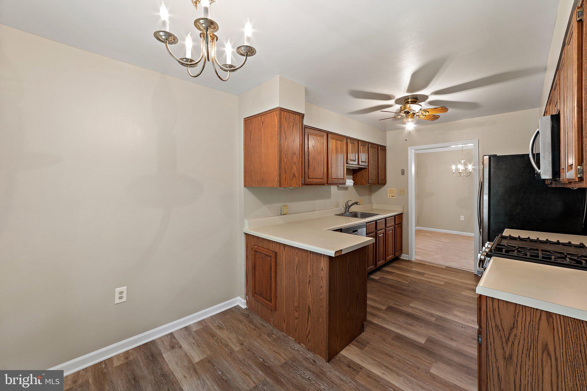 GLEN HOLLOW - Residential Lease