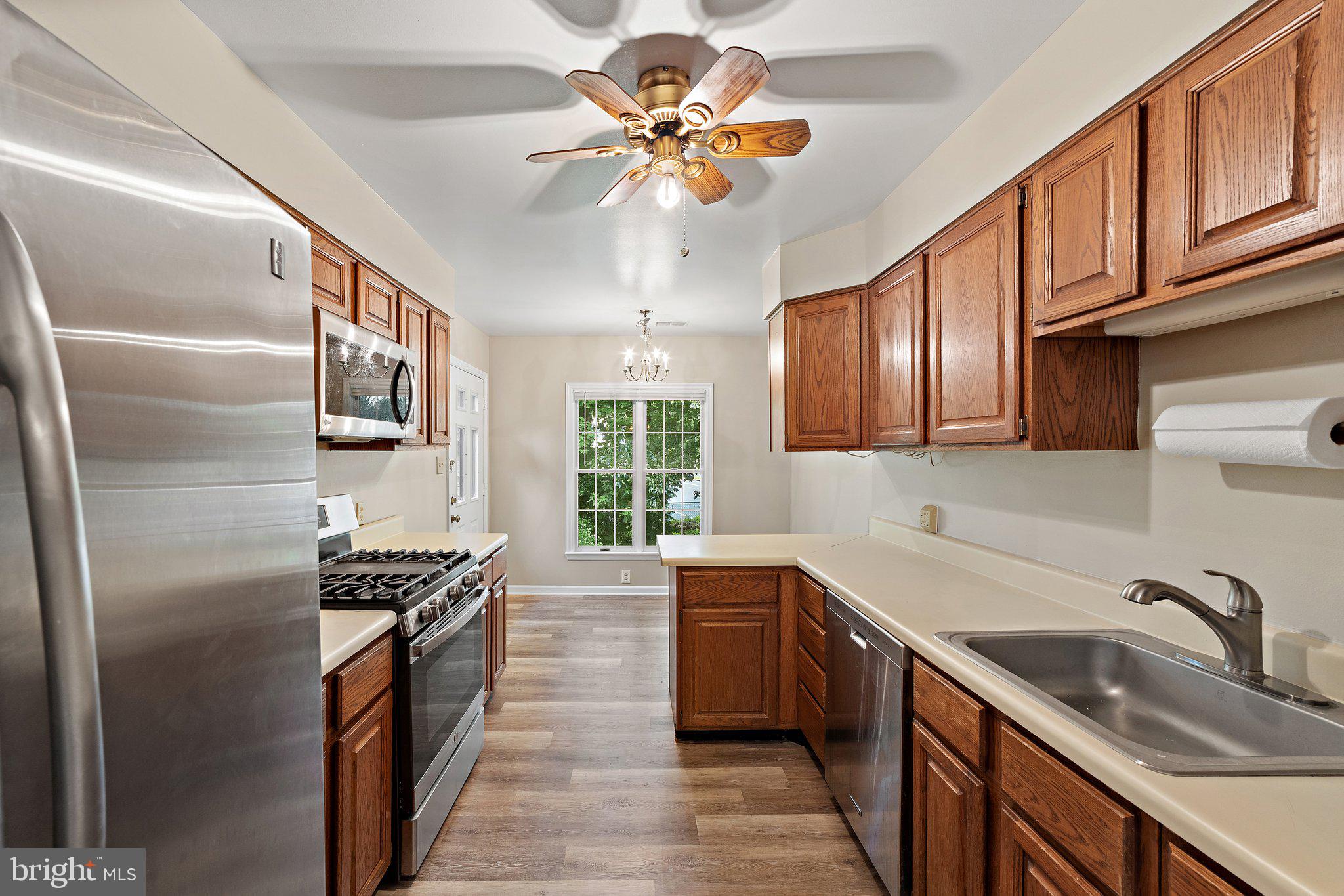 GLEN HOLLOW - Residential Lease