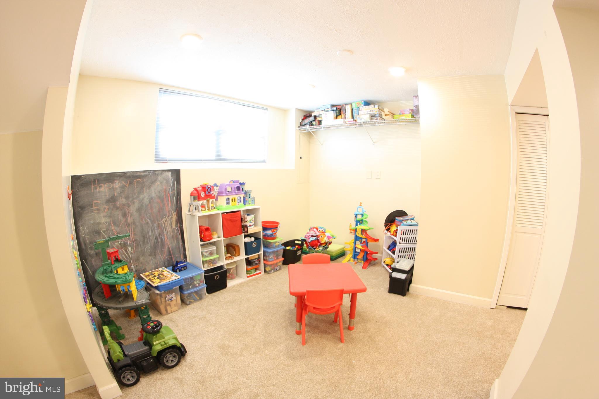 LANDSDOWNE - Residential