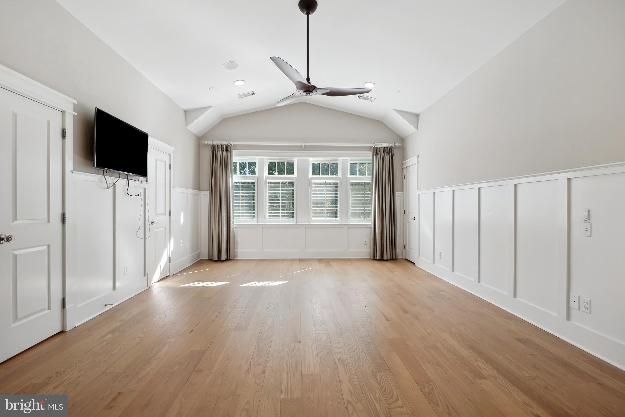 BATTERY PARK - Residential