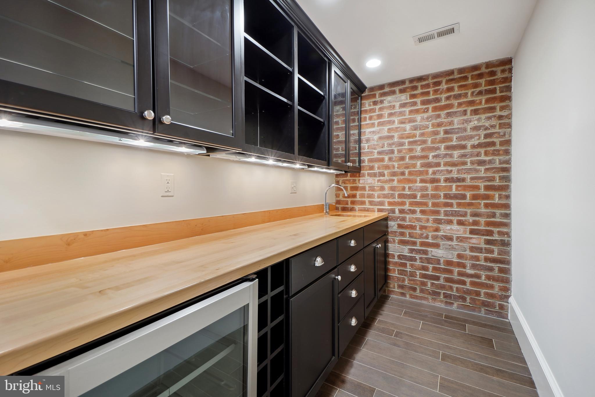 BATTERY PARK - Residential