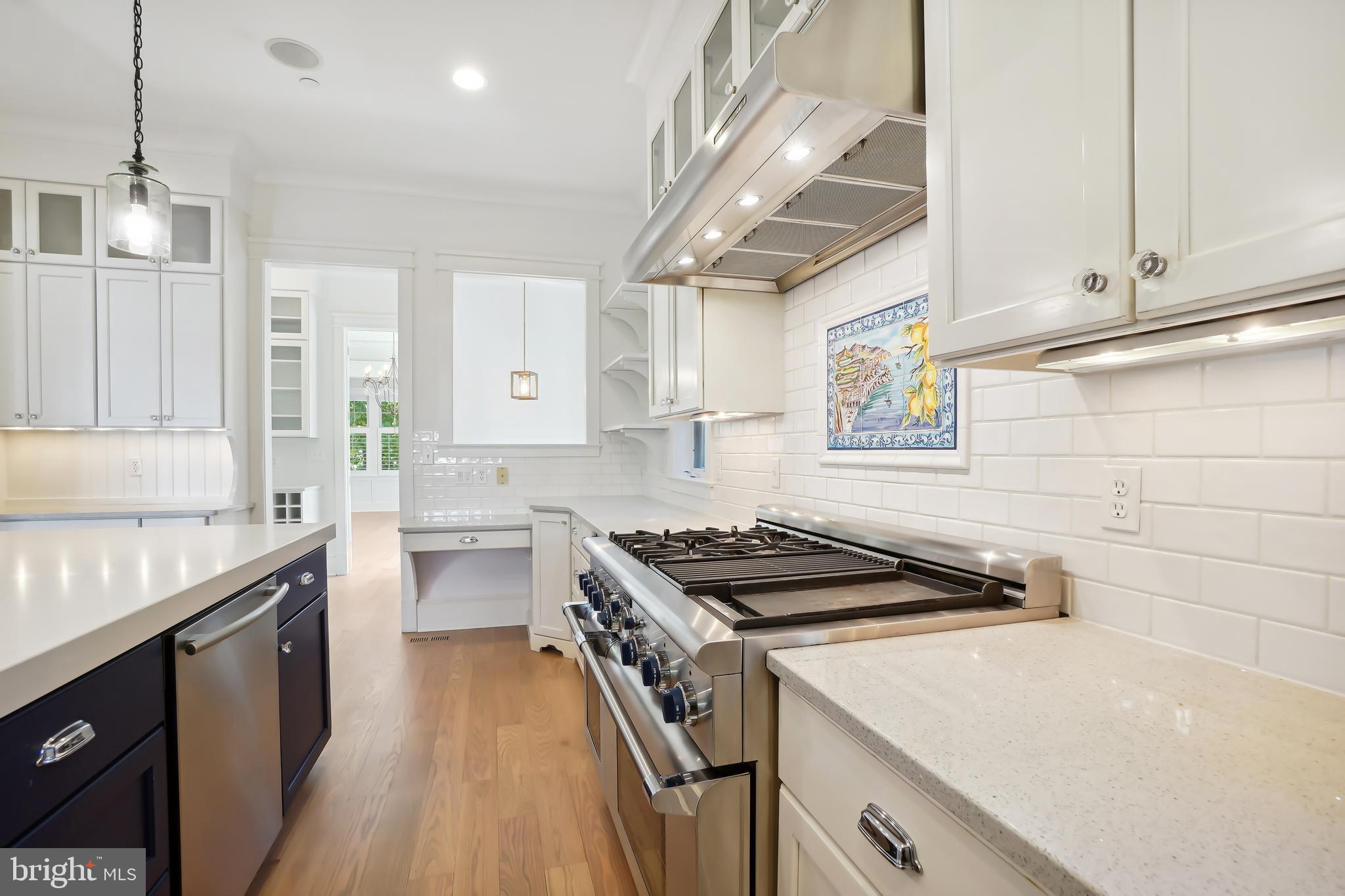 BATTERY PARK - Residential