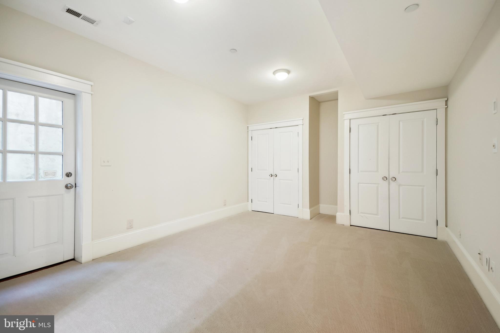 BATTERY PARK - Residential