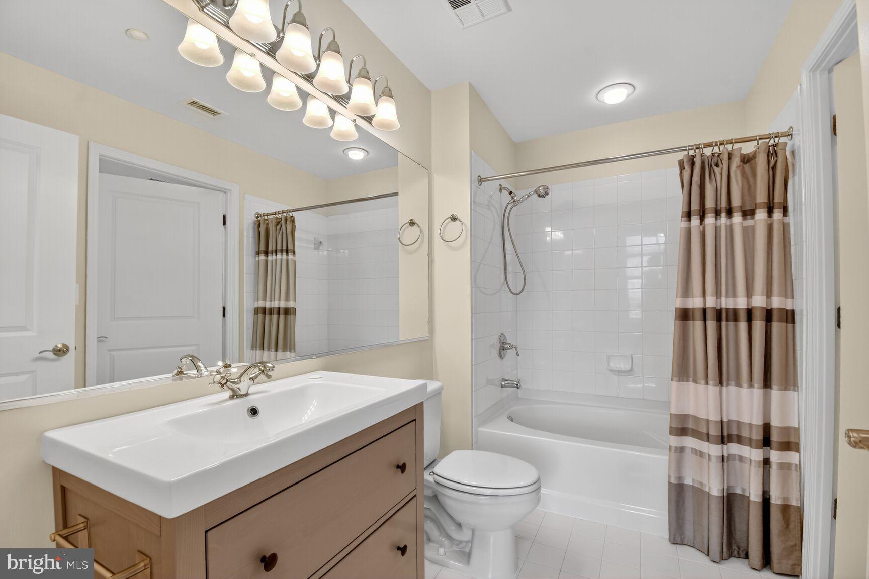 STERLING CODM - Residential Lease