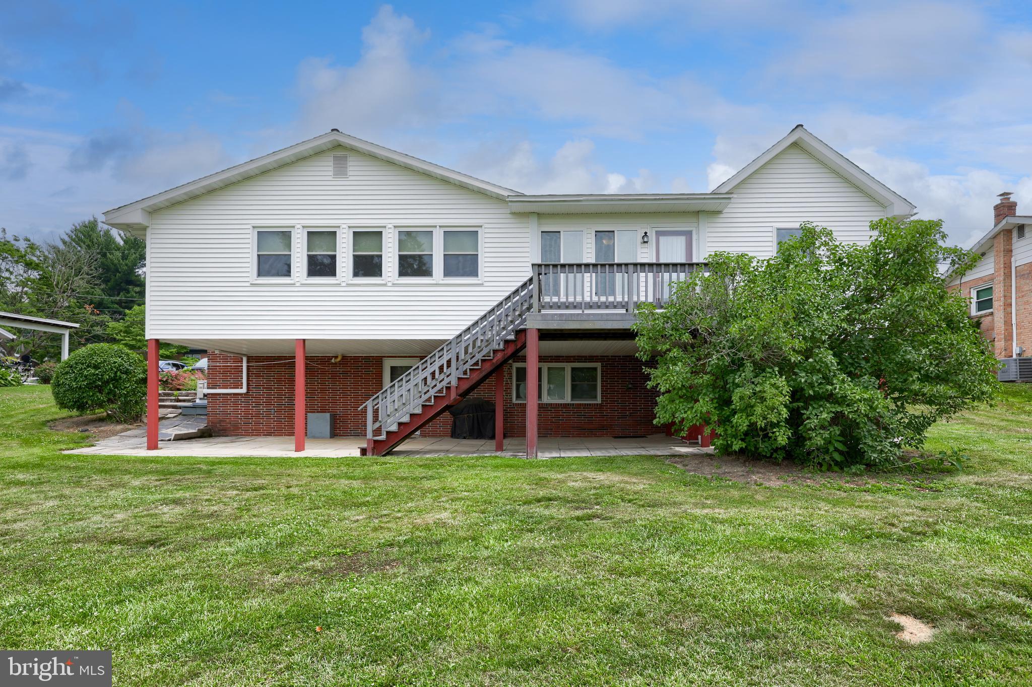 1118 HARRIET AVENUE