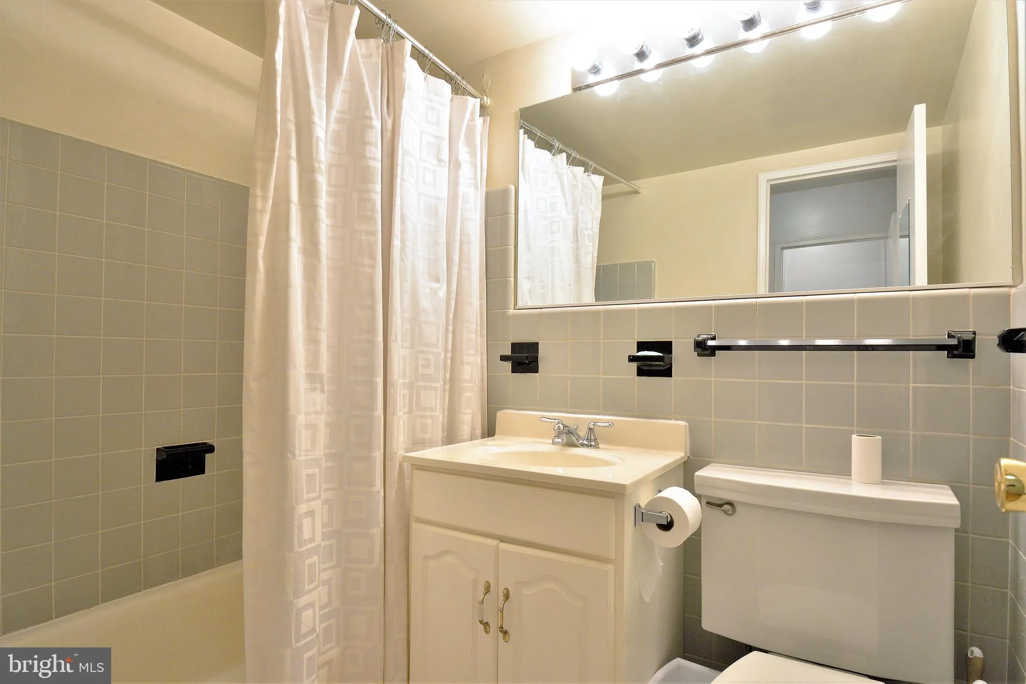 Philadelphia, Pennsylvania 19103, United States, ,1 BathroomBathrooms,Residential,Active,125546
