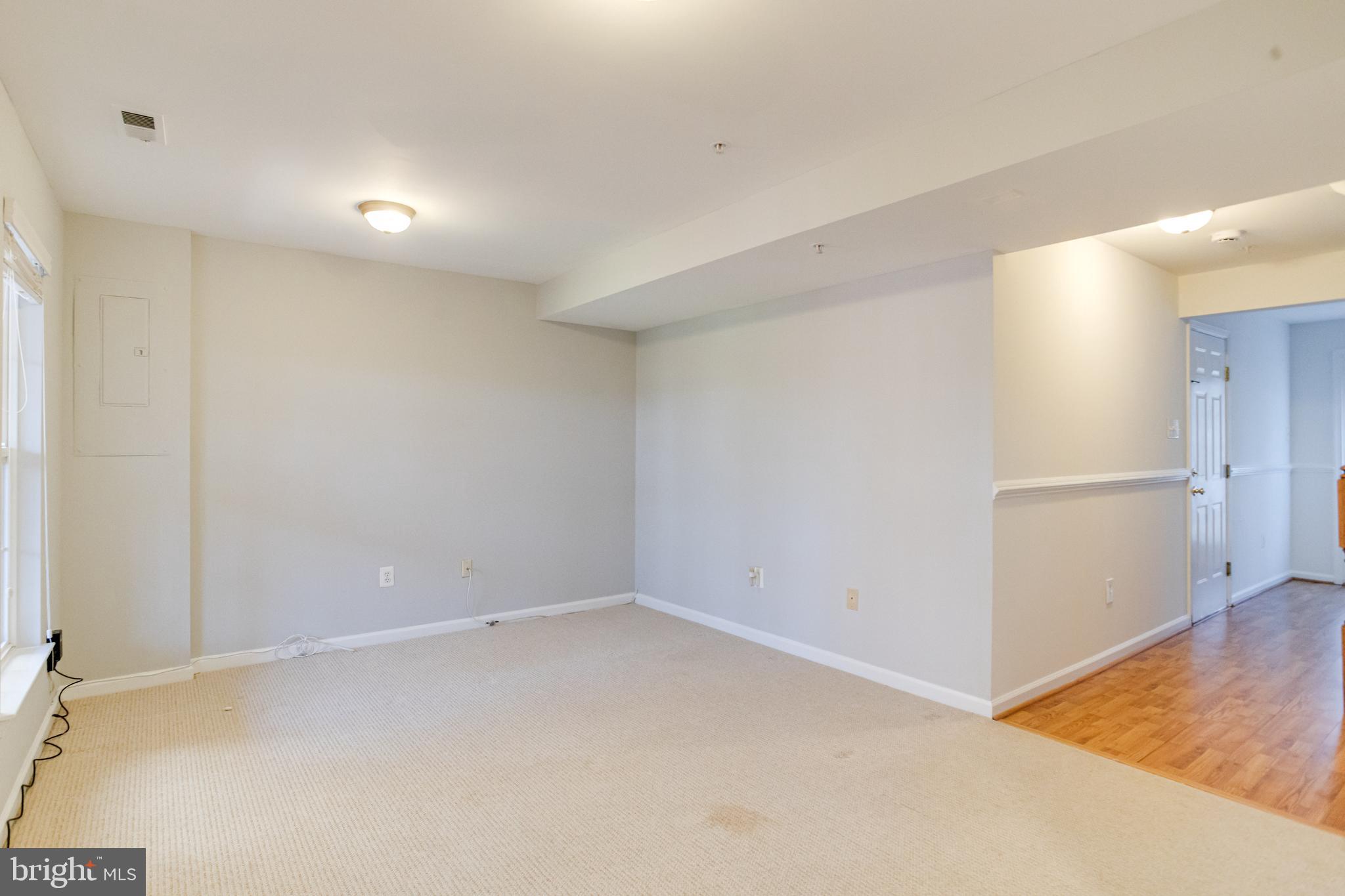 OATLAND FARM - Residential