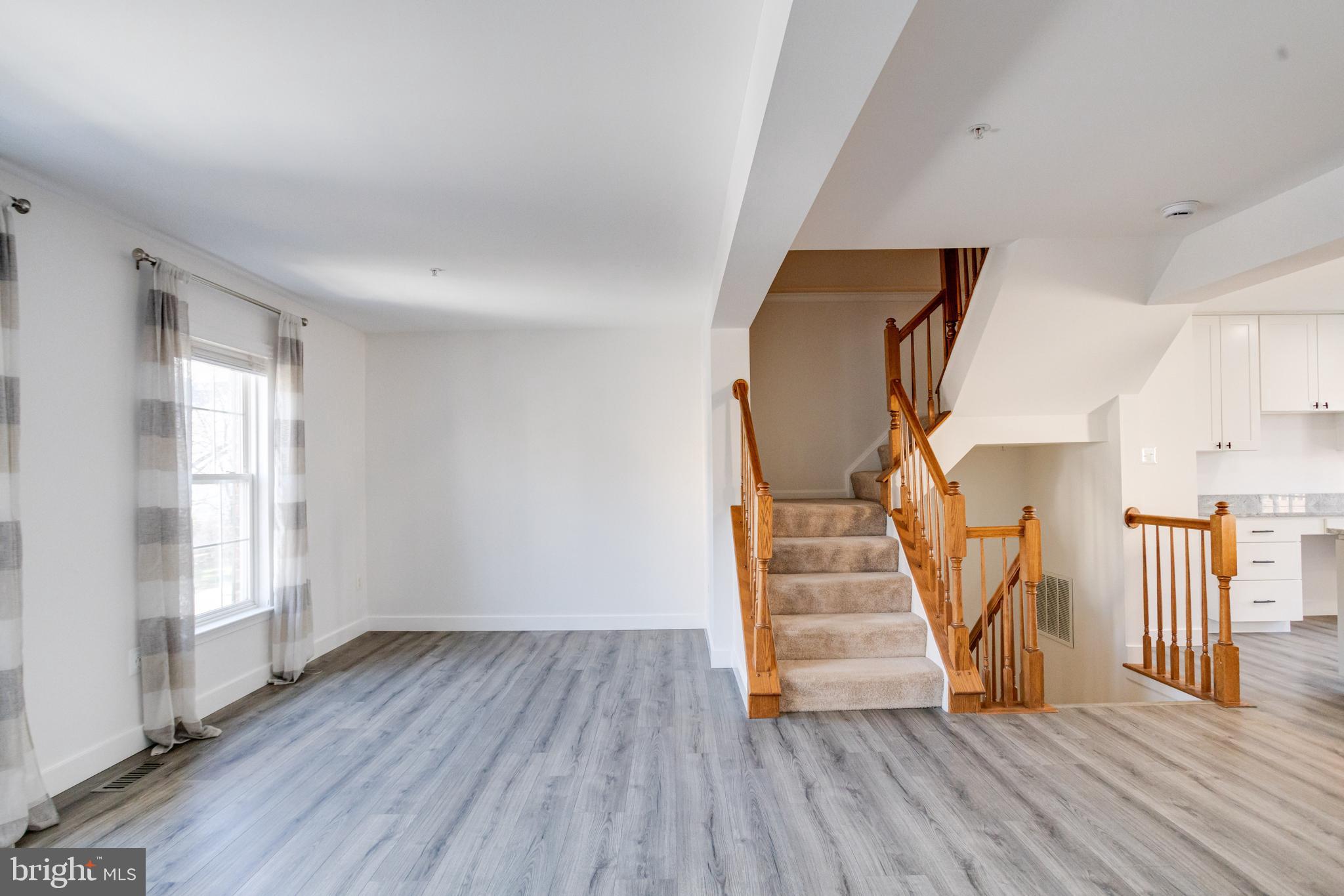 OATLAND FARM - Residential