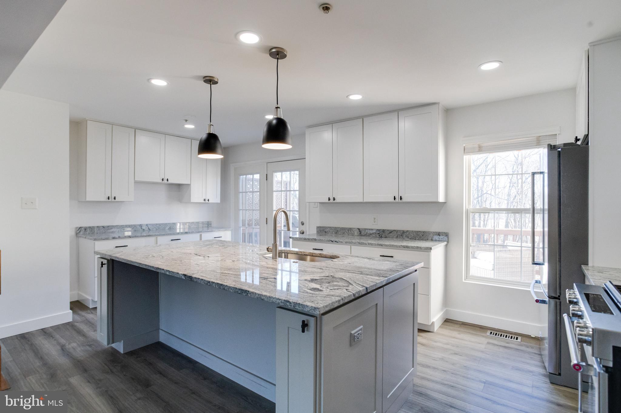 OATLAND FARM - Residential