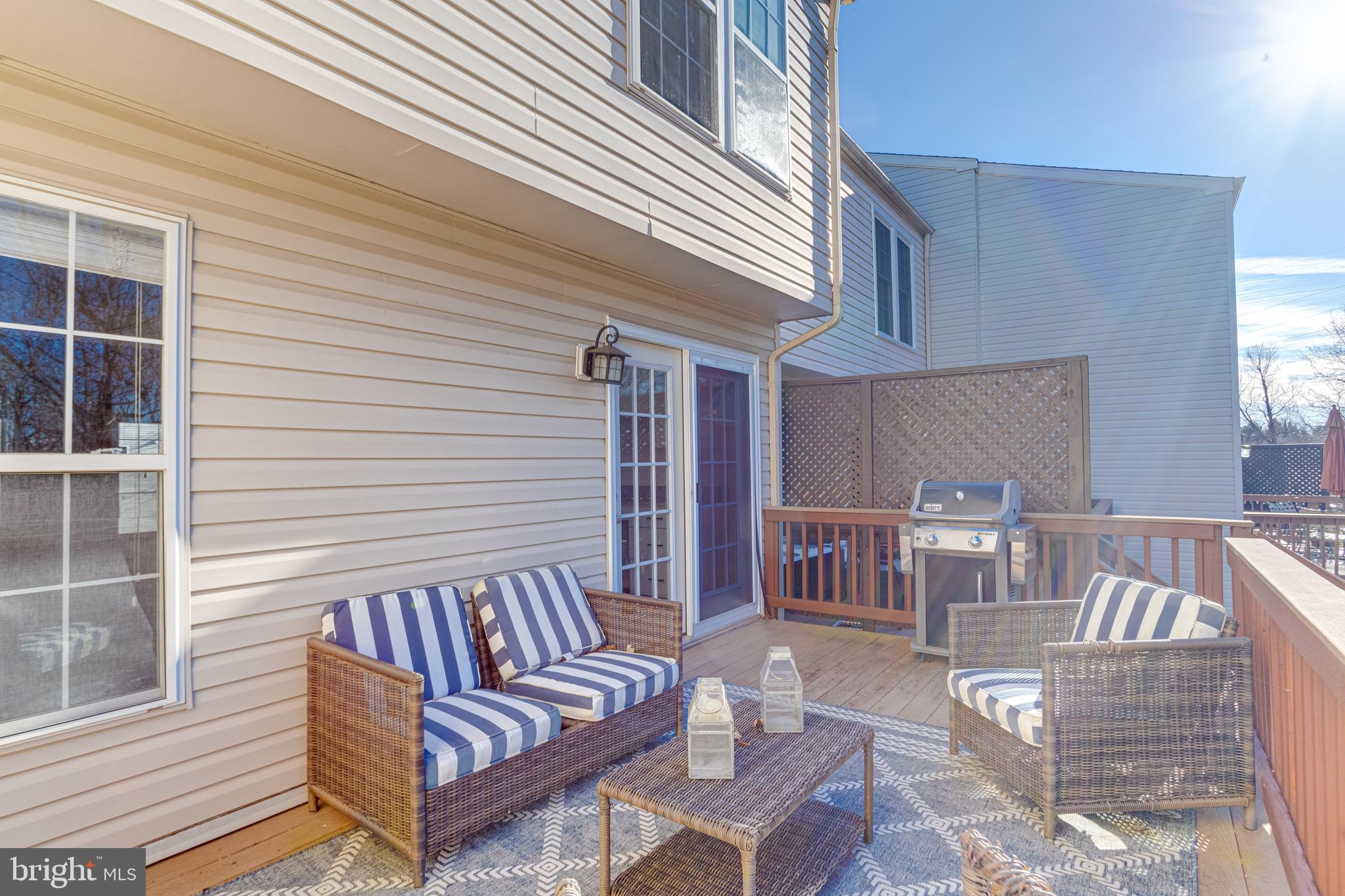 OATLAND FARM - Residential