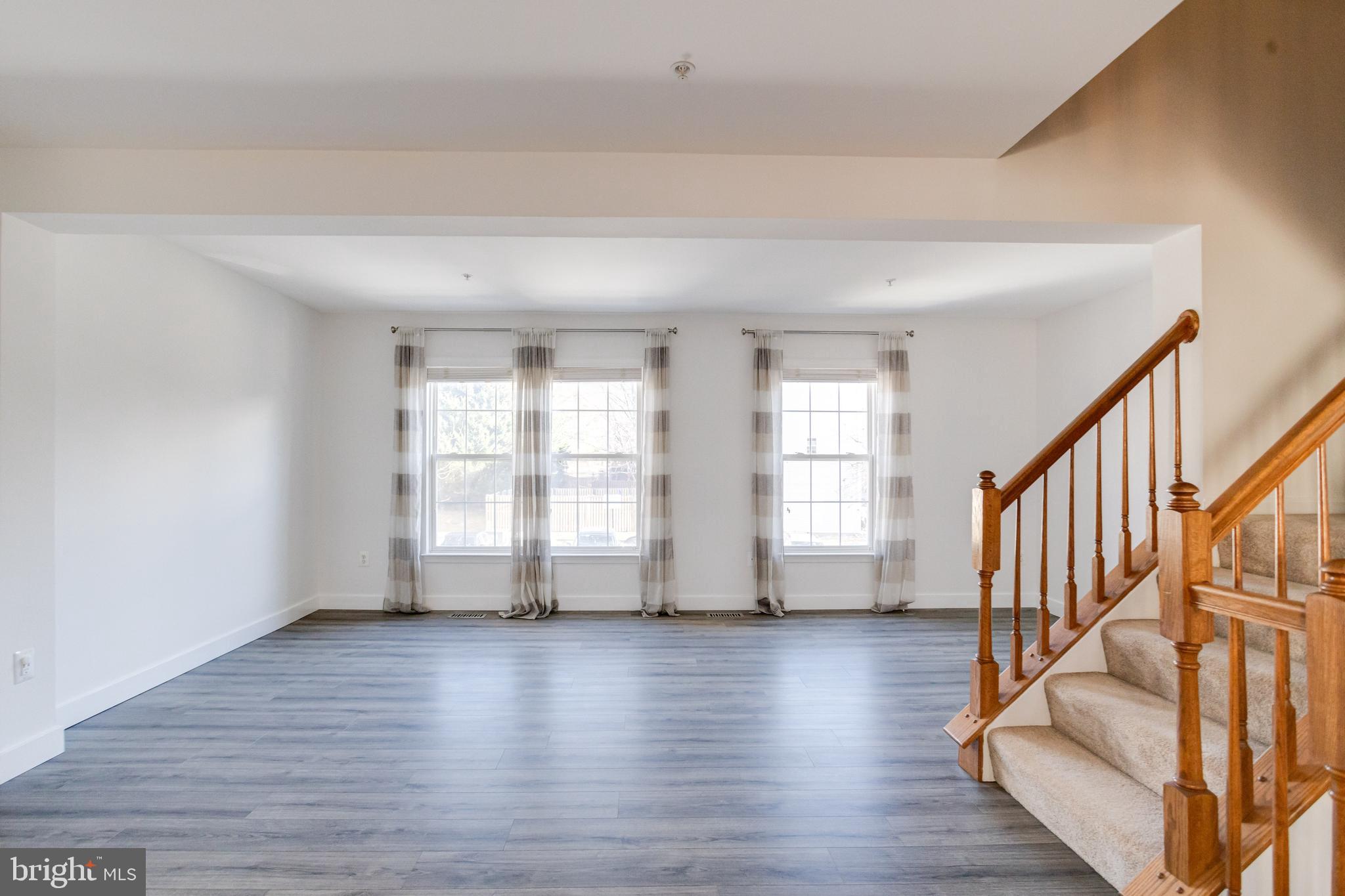 OATLAND FARM - Residential