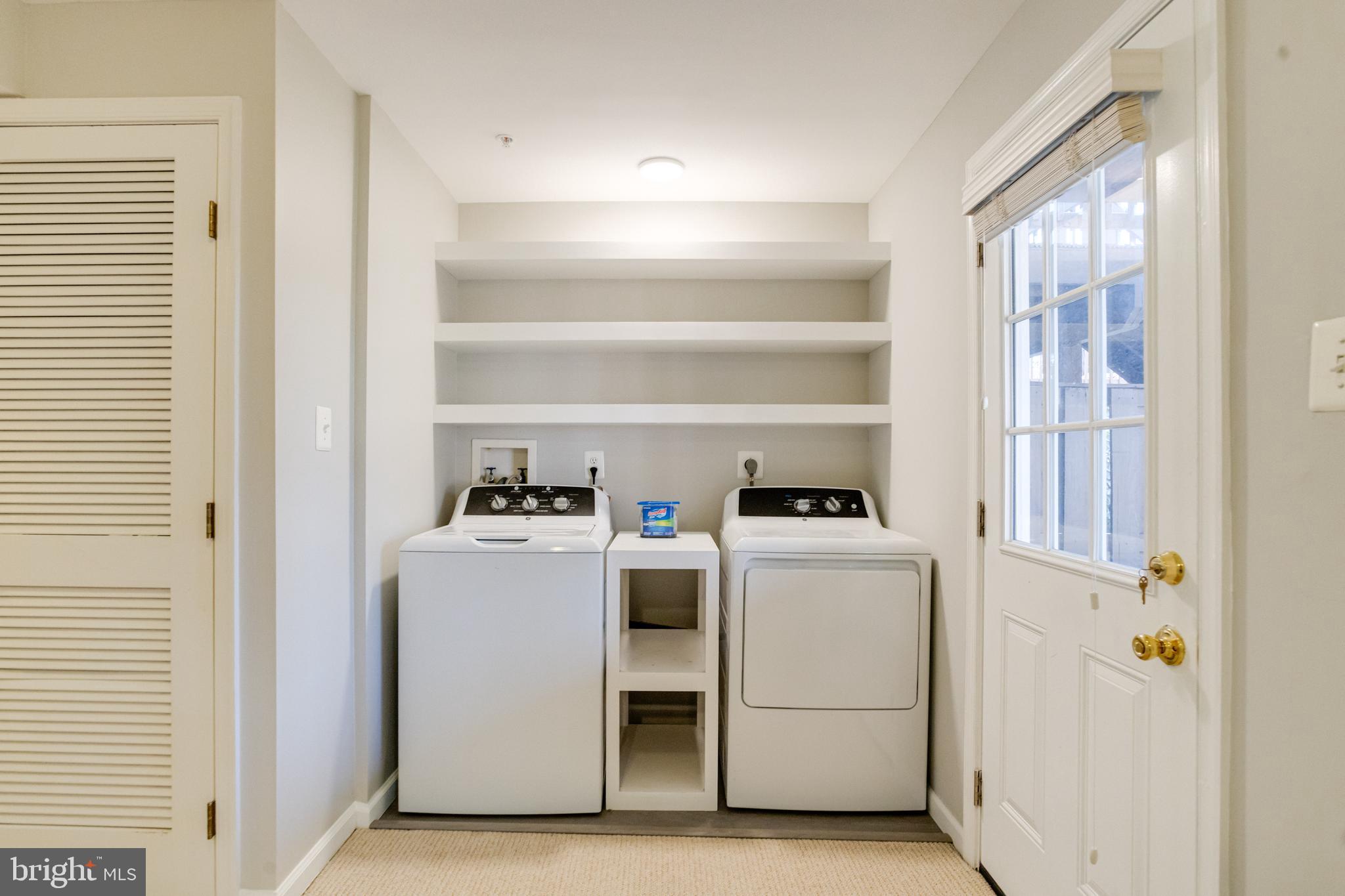 OATLAND FARM - Residential