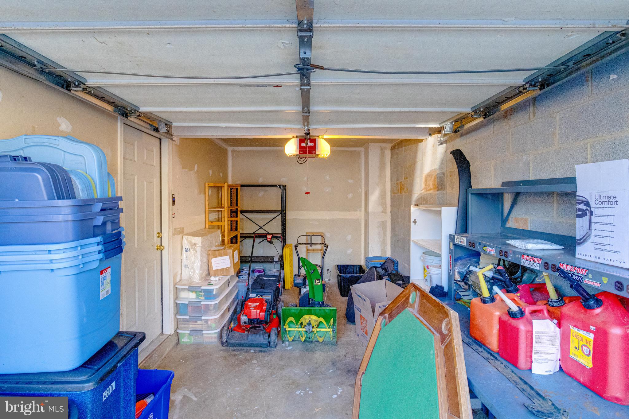 OATLAND FARM - Residential