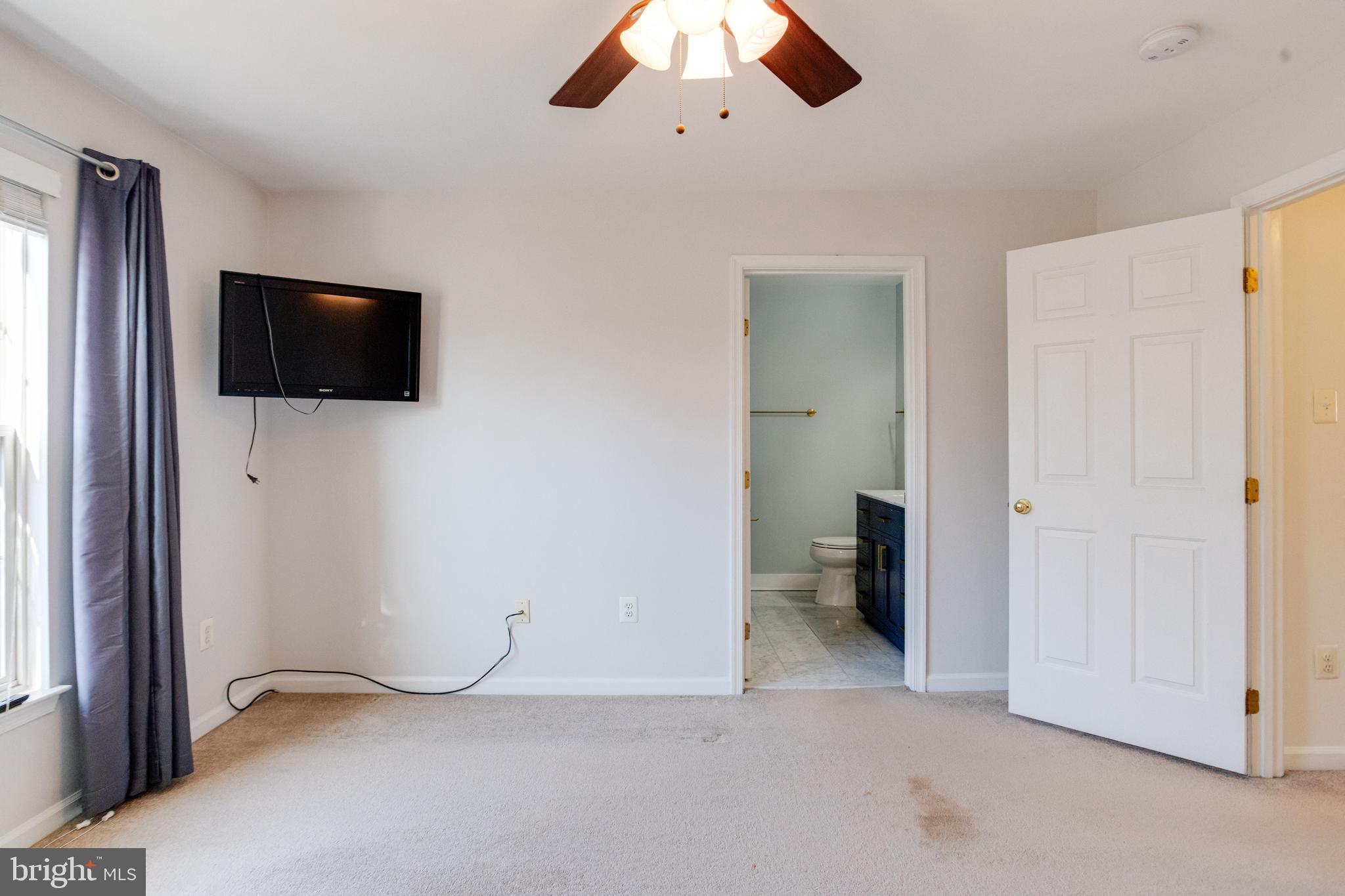 OATLAND FARM - Residential