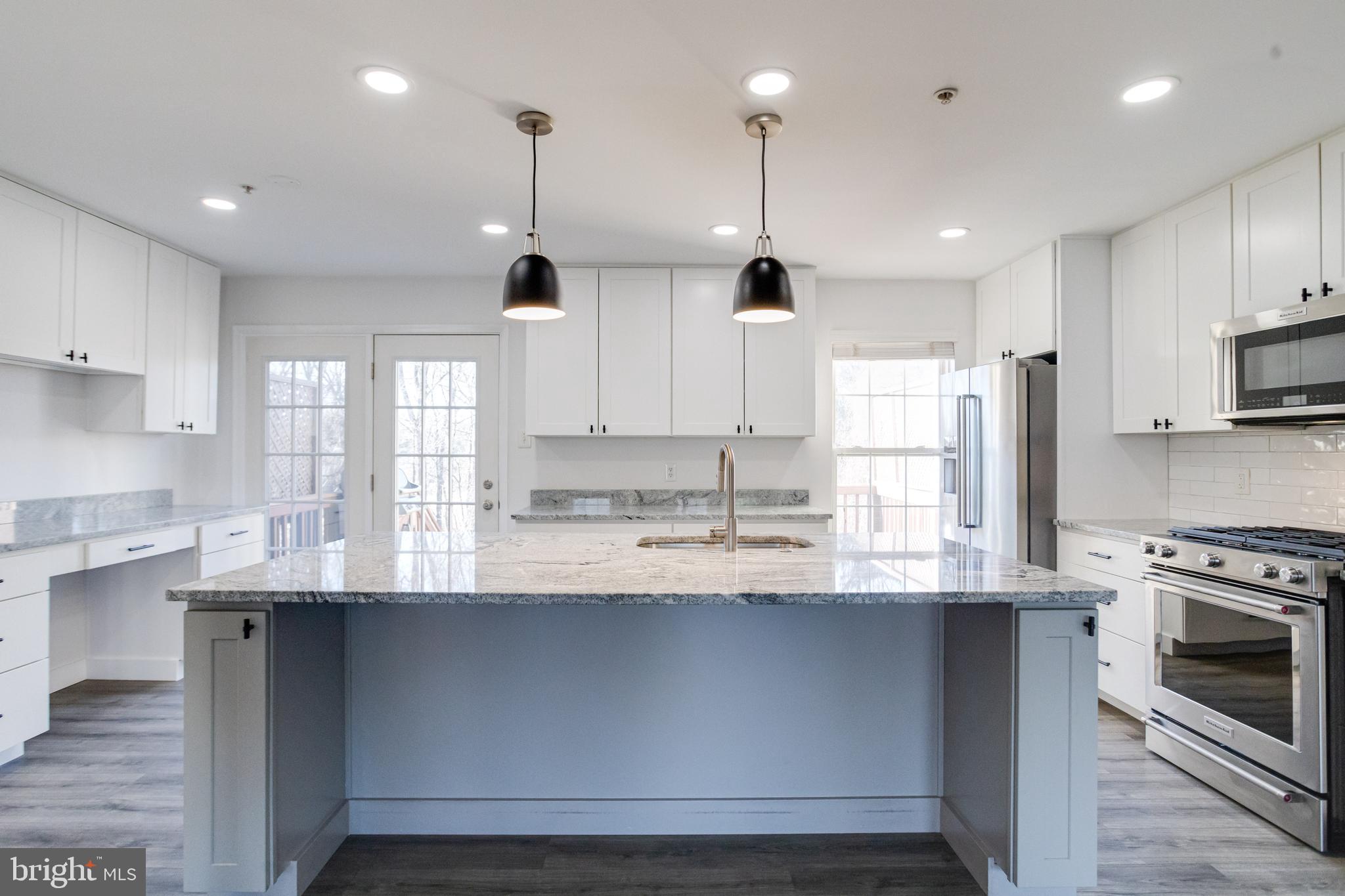 OATLAND FARM - Residential