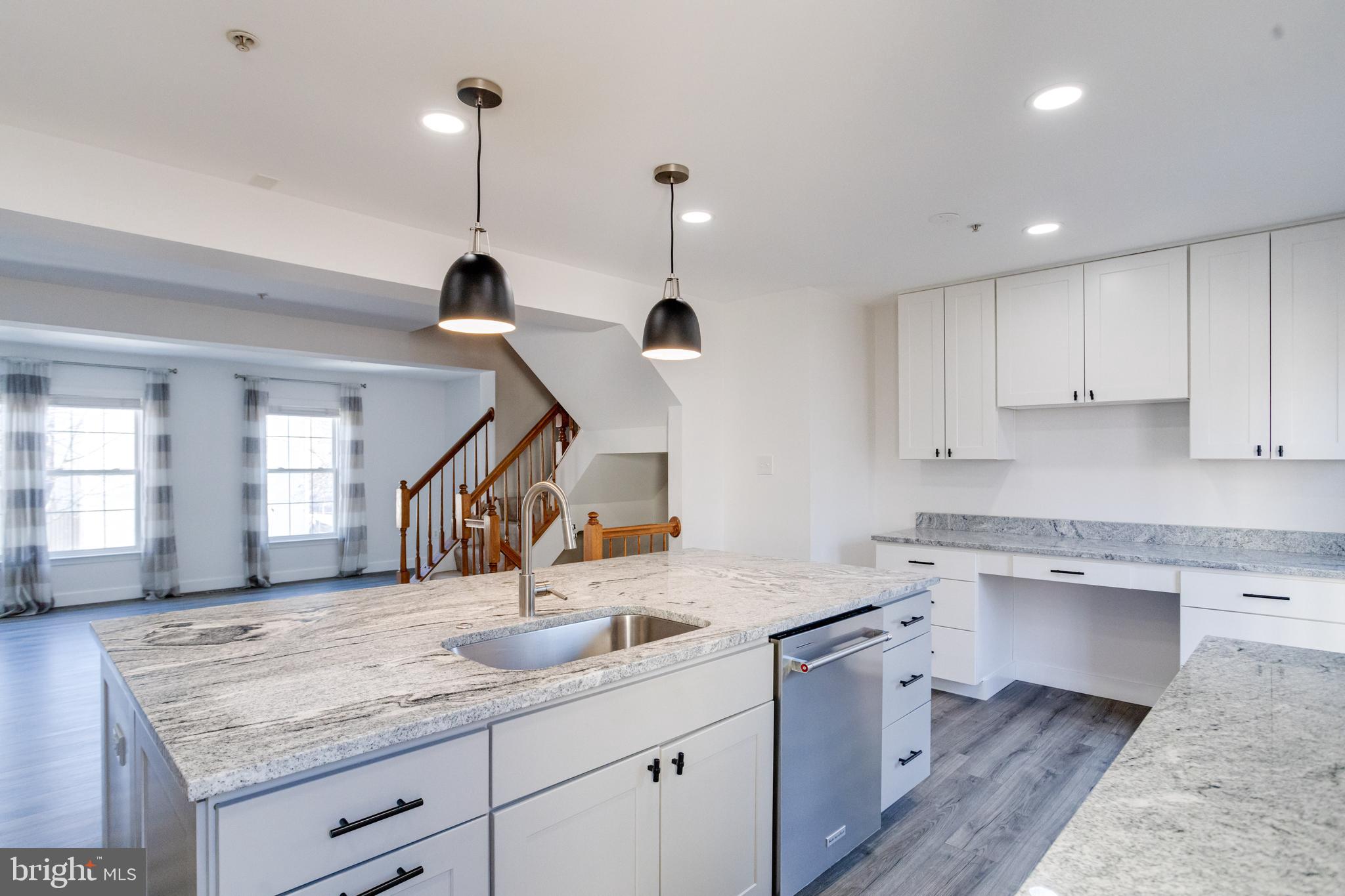 OATLAND FARM - Residential