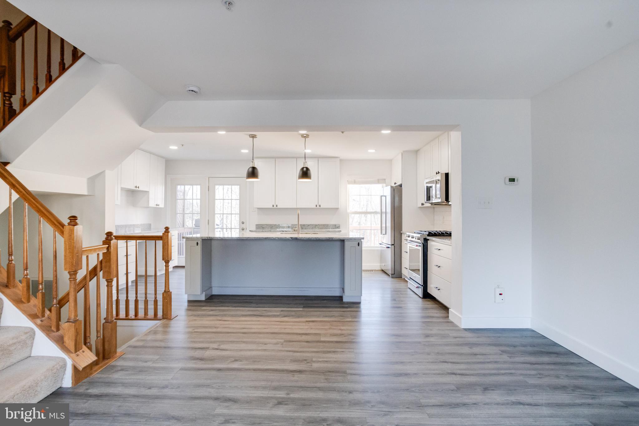 OATLAND FARM - Residential