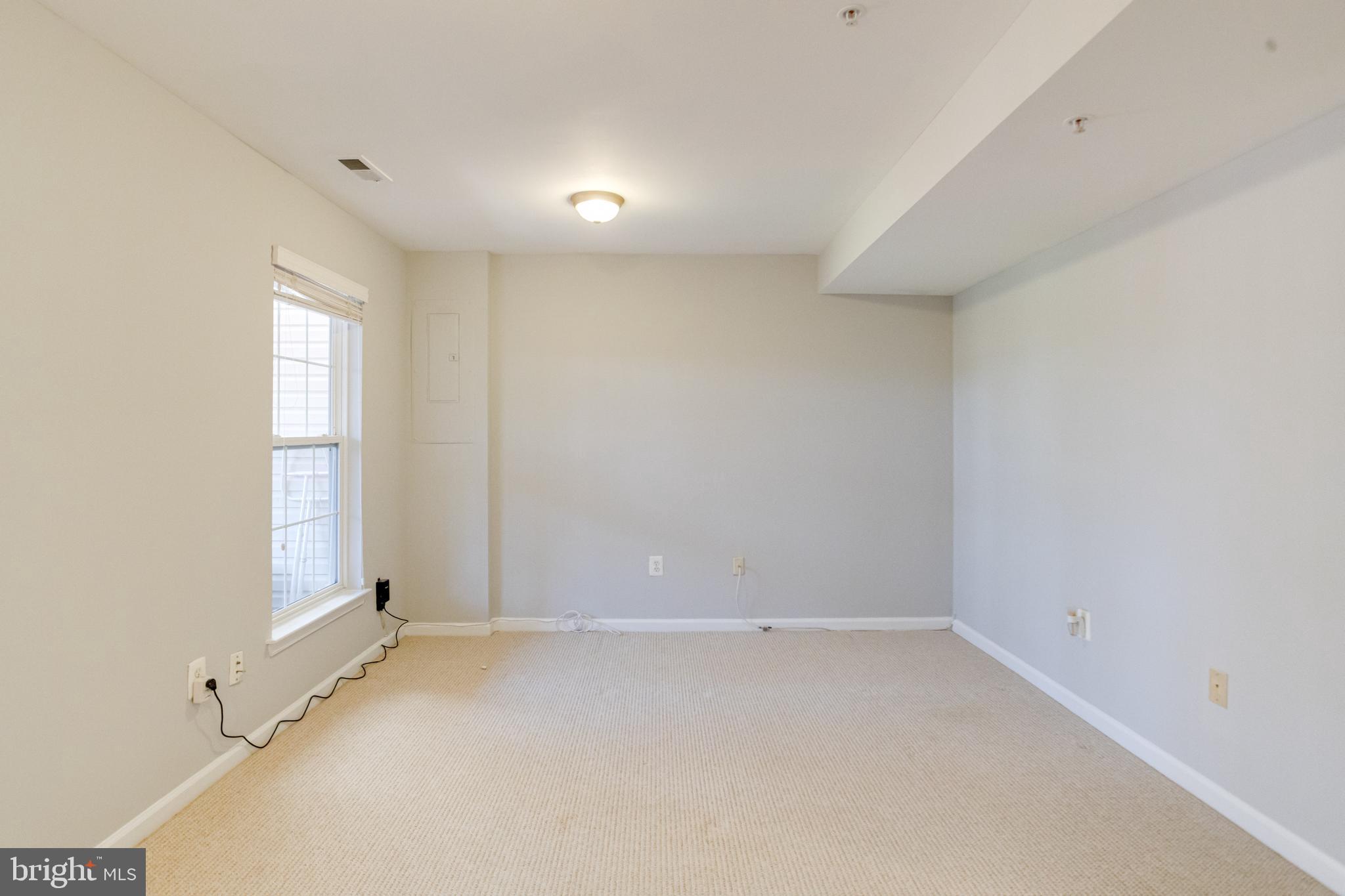 OATLAND FARM - Residential