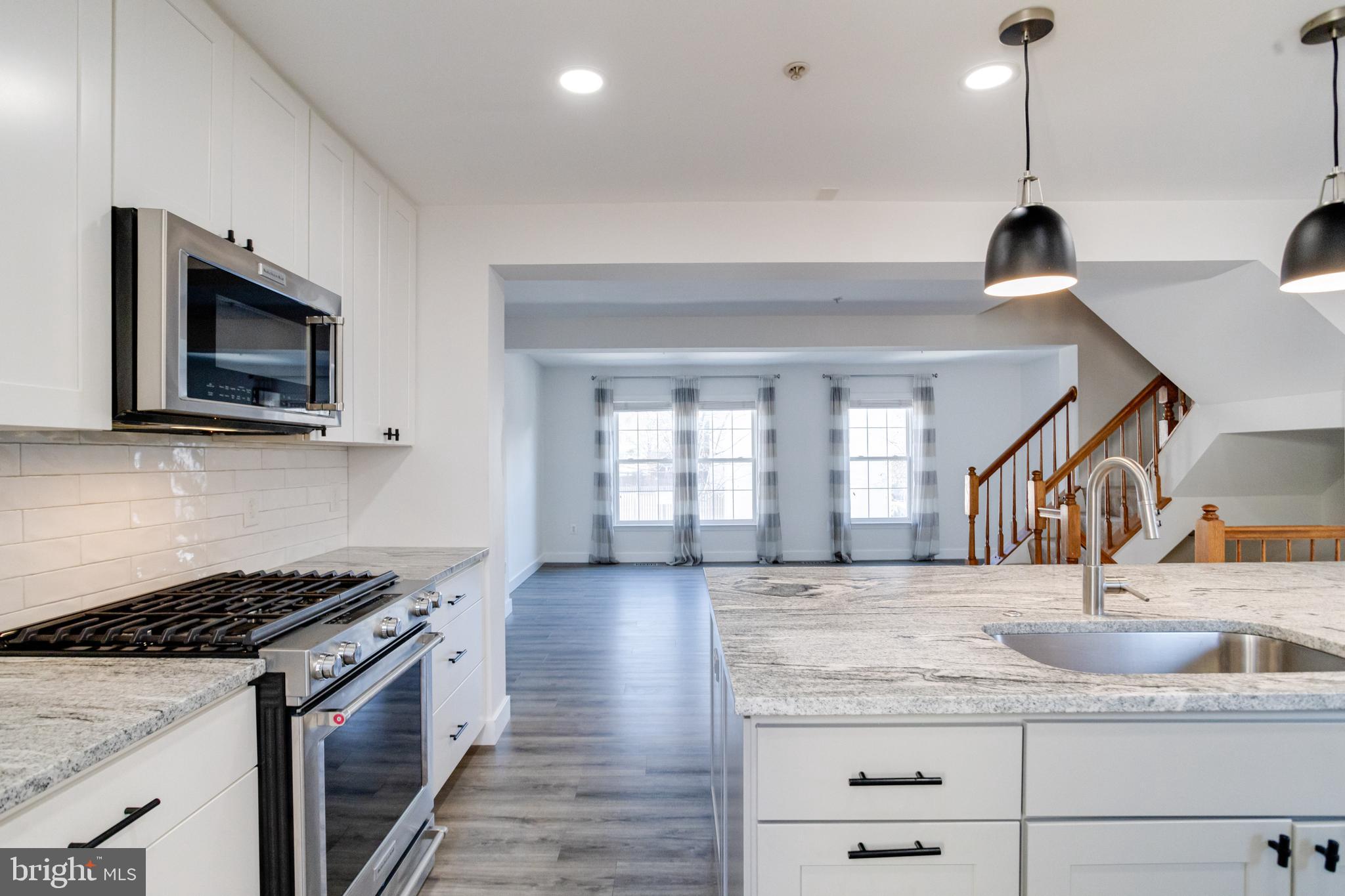 OATLAND FARM - Residential