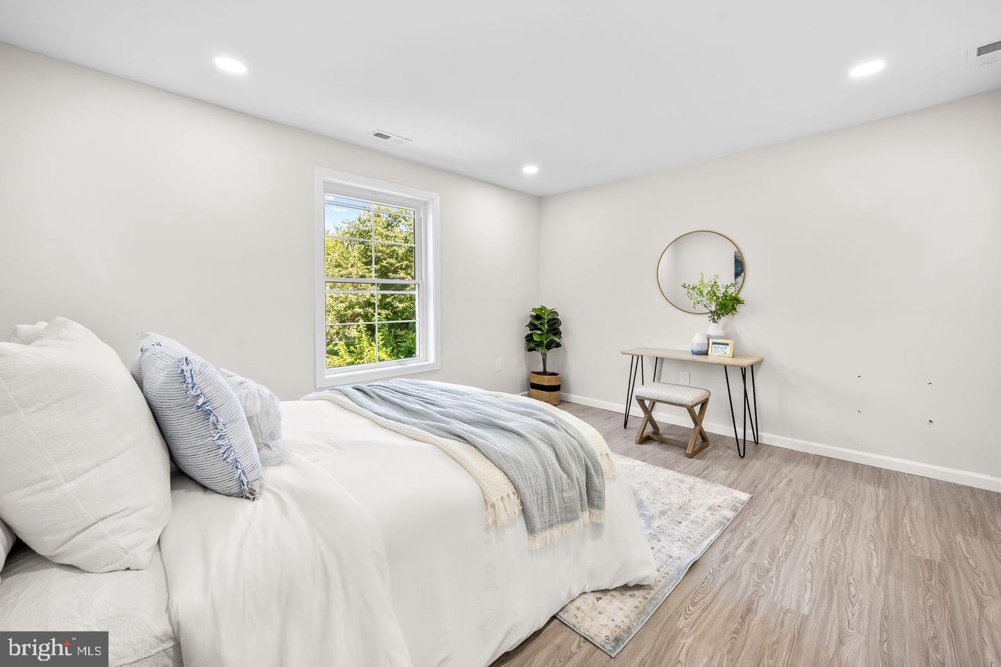 KENWOOD PARK - Residential